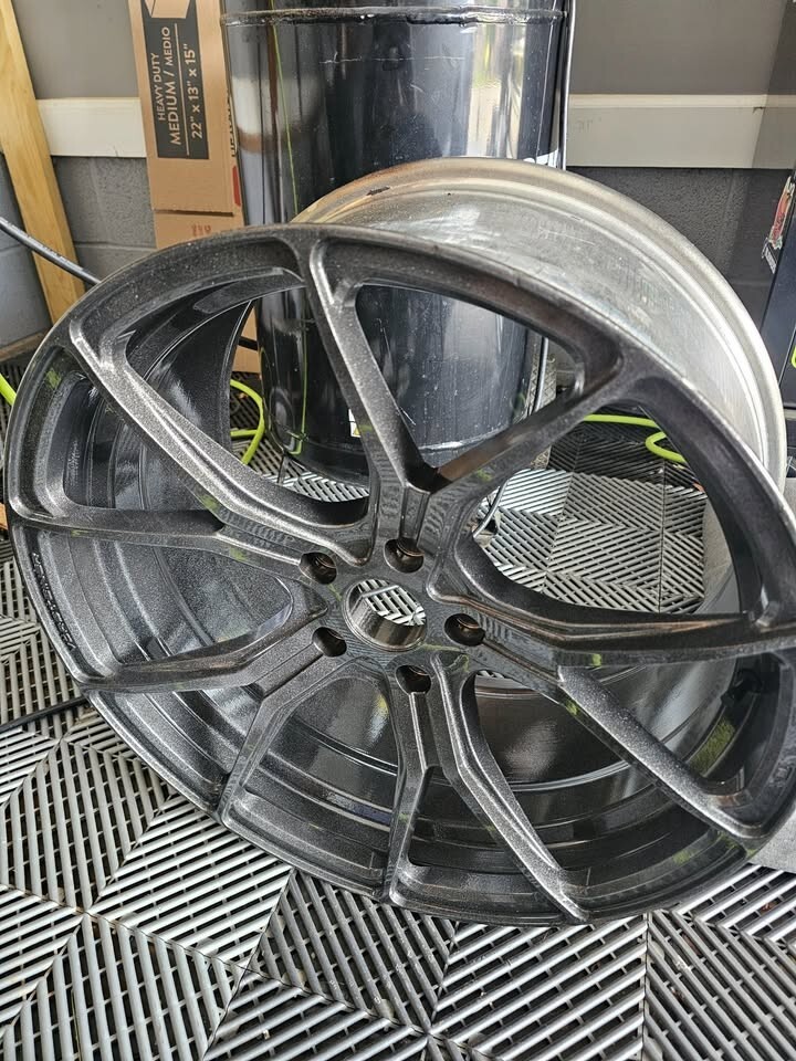 2 Vorsteiner V-FF 103 Wheels 20x10 +45 5x120 (Powder coated) 2 Vorsteiner V-FF 103 Wheels 20x10 +45 5x120 (Powder coated)