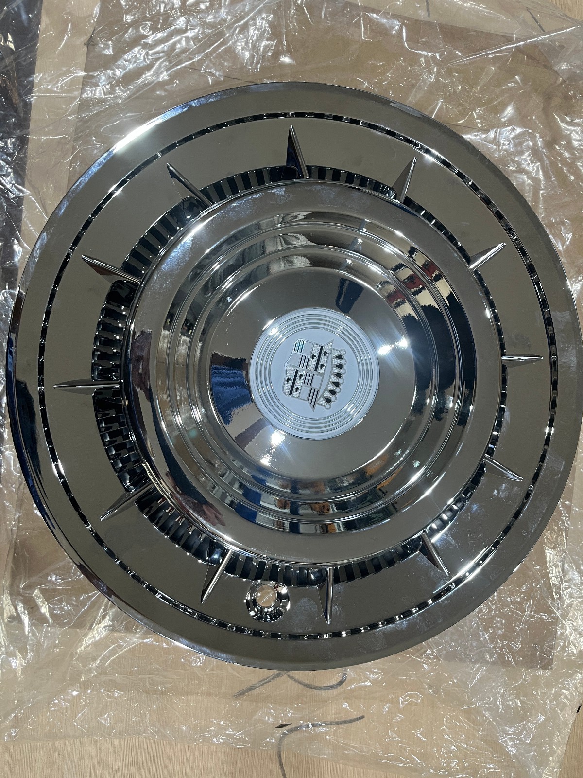 1959 1960 Cadillac Eldorado and Fleetwood Hubcaps 1959 1960 Cadillac Eldorado and Fleetwood Hubcaps