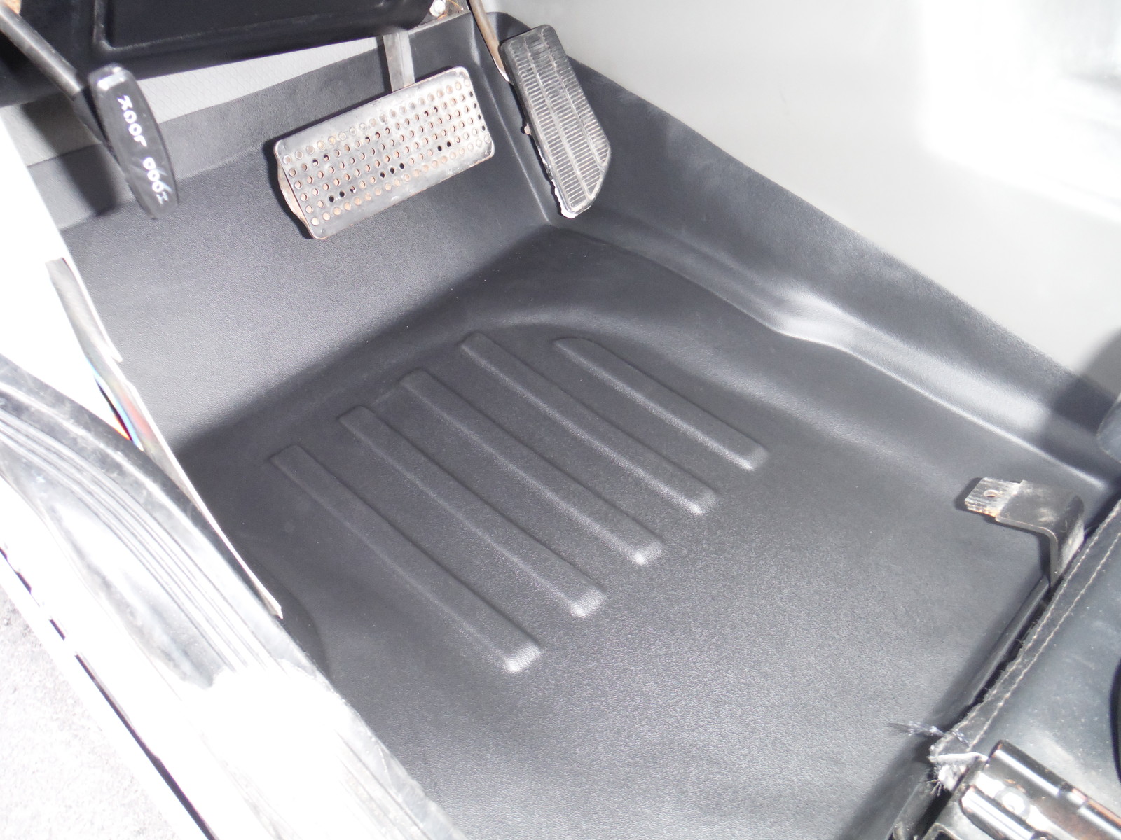 NEW H1 Hummer Formed Floor Mats Weather Liner, Digital tech, Front 1992-2004