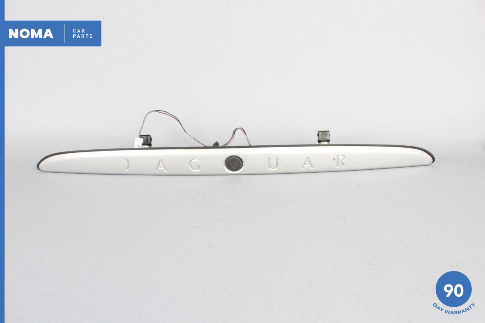 97-99 Jaguar XK8 X100 Rear Trunk Lid Finisher Panel Trim w/ Lights MDZ OEM 97-99 Jaguar XK8 X100 Rear Trunk Lid Finisher Panel Trim w/ Lights MDZ OEM