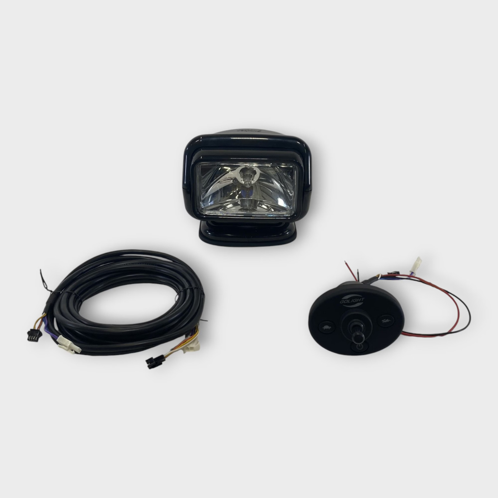 GoLight Stryker SS Halogen Spotlight Permanent Mount- Black- w/Accessories~Good
