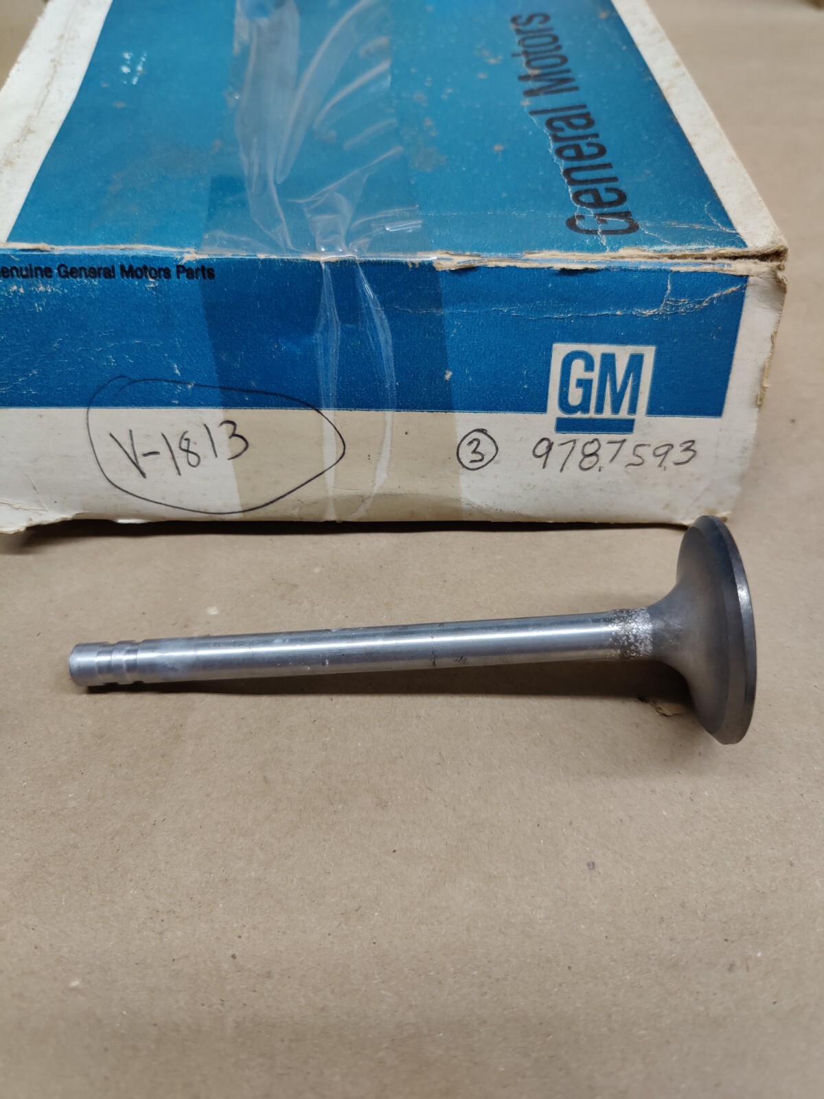 NOS OEM 1963-66 Pontiac 389 421 V8 exhaust valve STD GM #: 9787593 NOS OEM 1963-66 Pontiac 389 421 V8 exhaust valve STD GM #: 9787593