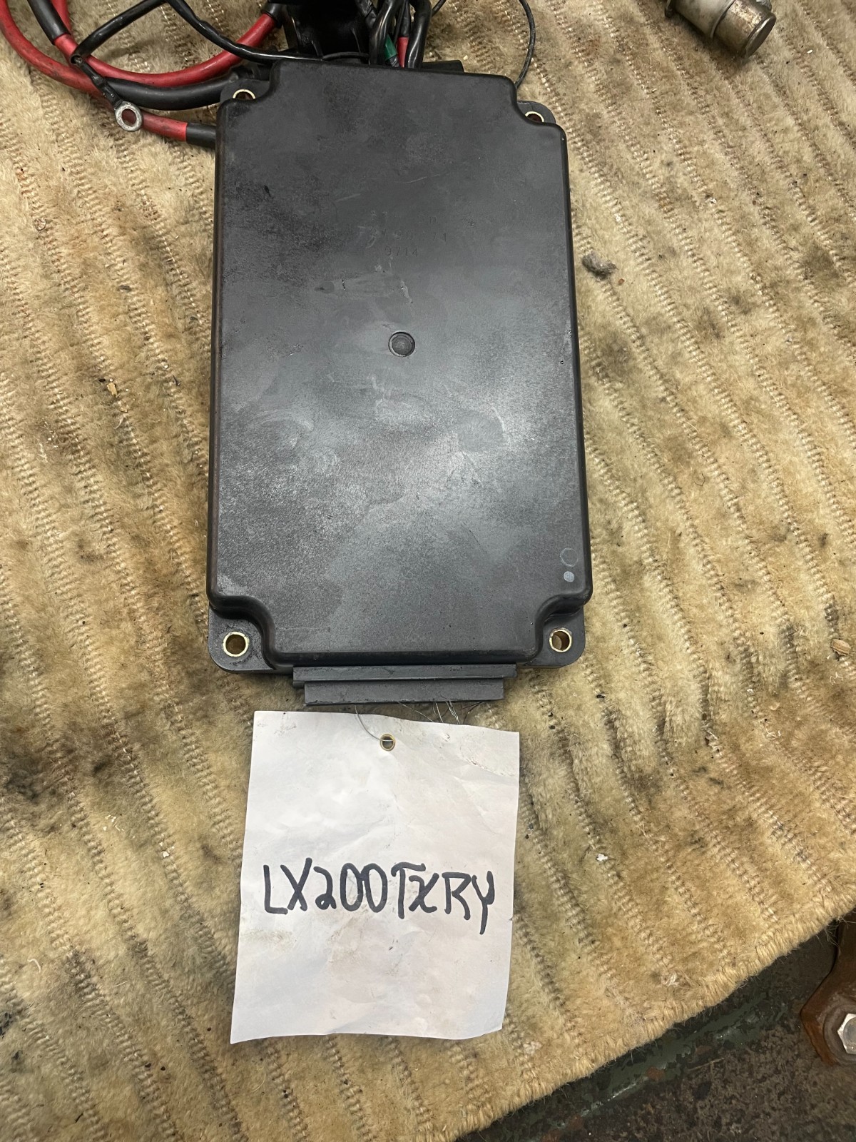 OEM 67M-85540-00-00 67M-85540-01-00 Yamaha ECU 150-200HP 0670 1999-2005 OEM 67M-85540-00-00 67M-85540-01-00 Yamaha ECU 150-200HP 0670 1999-2005