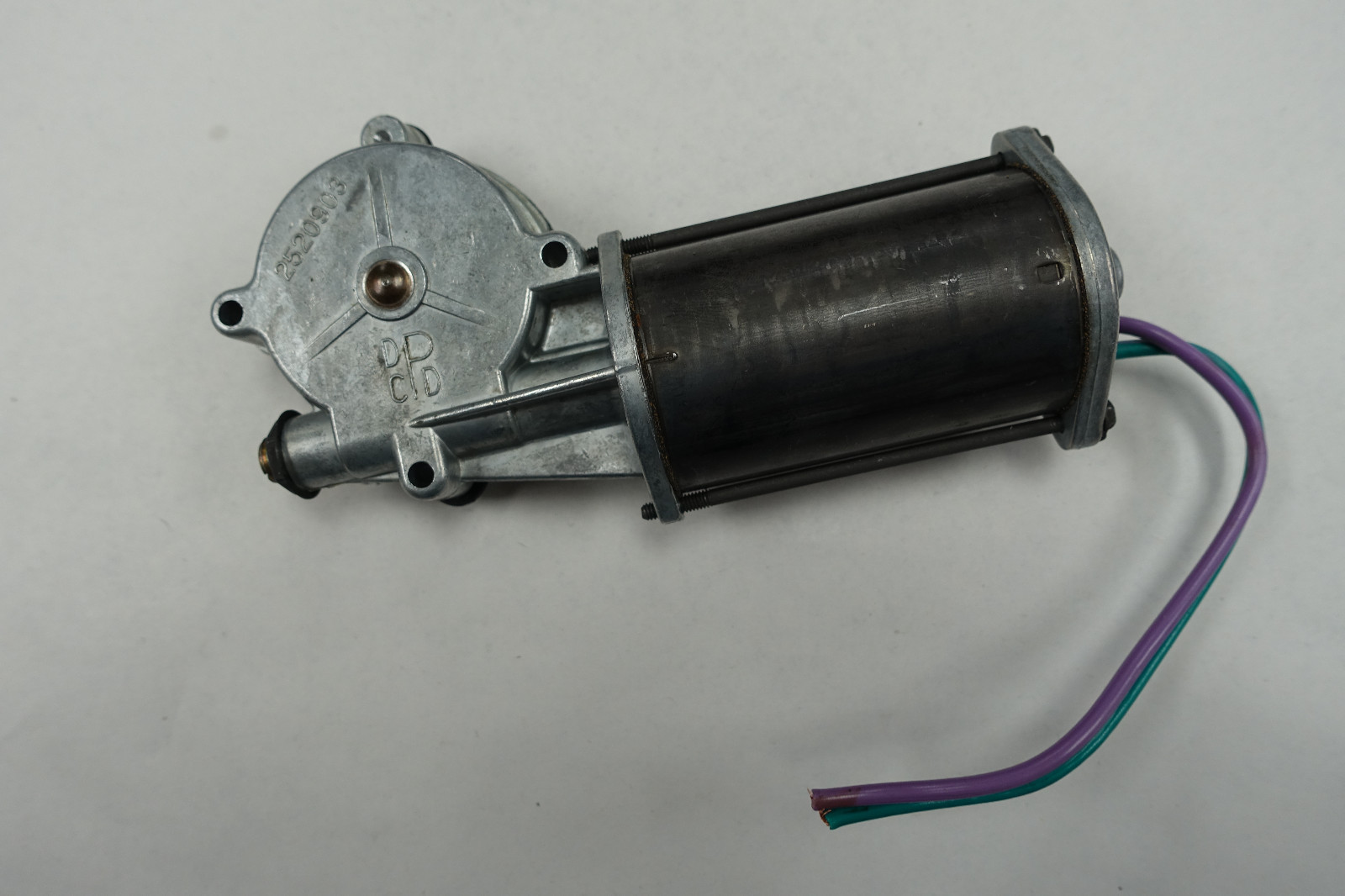 NOS Mopar 1969 To 1974 B-E-C Body Power Window Motor NOS Mopar 1969 To 1974 B-E-C Body Power Window Motor