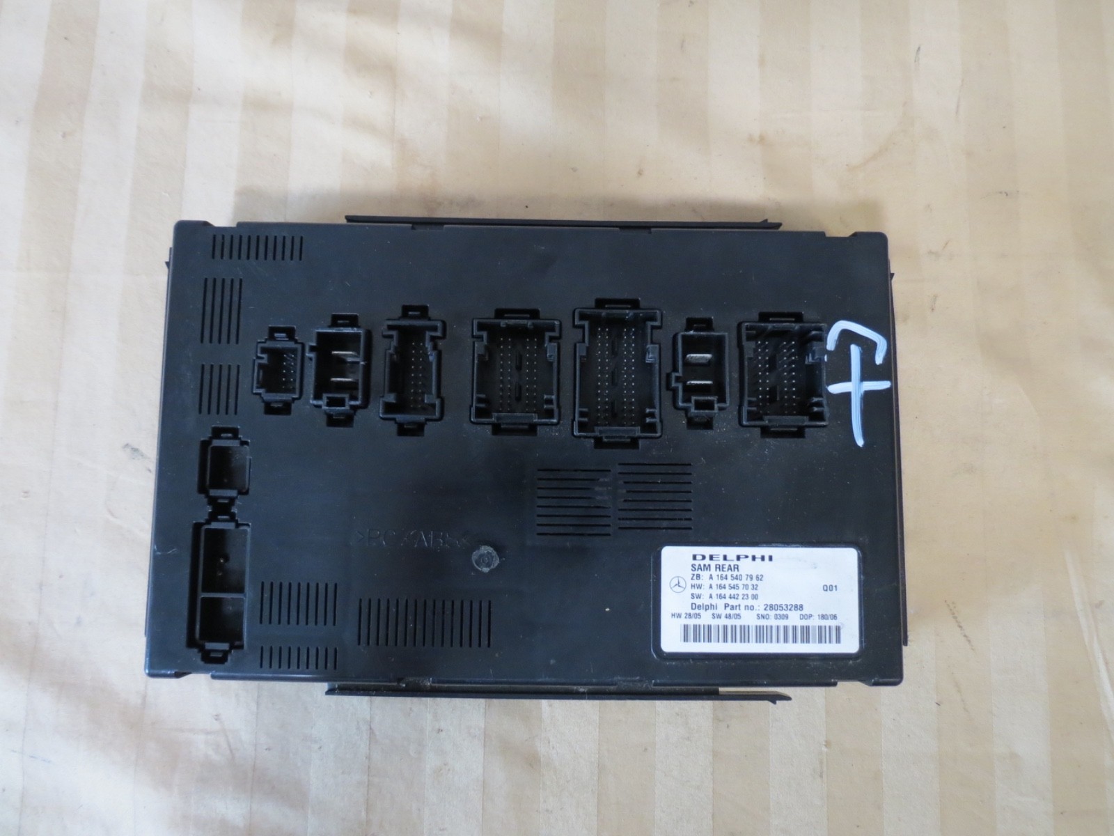 06-13 Mercedes W164 ML REAR SAM Signal ACQUISITION Control Module 1645407962 06-13 Mercedes W164 ML REAR SAM Signal ACQUISITION Control Module 1645407962