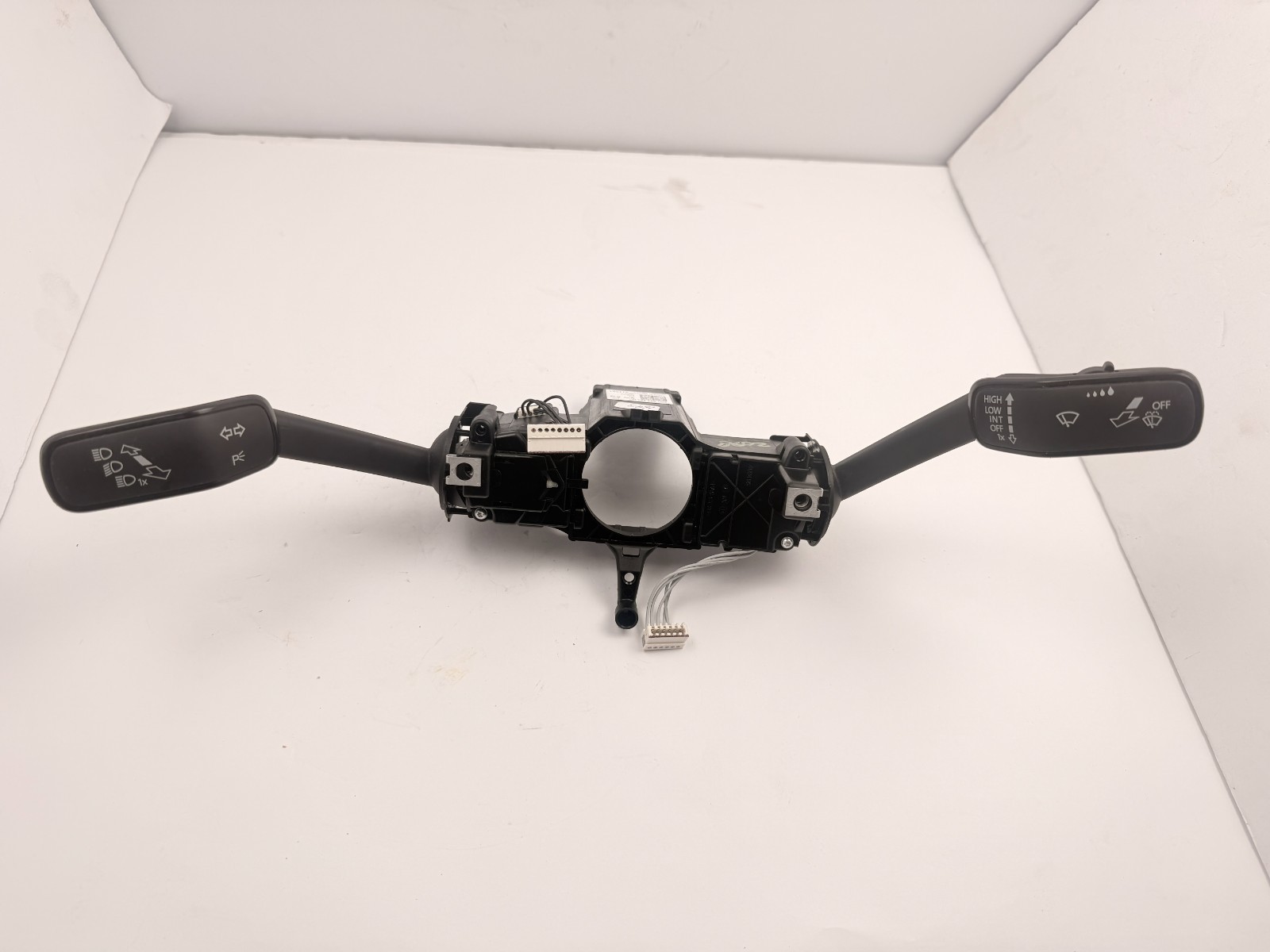 2022-2025 VOLKSWAGEN JETTA TURN SIGNAL & WIPER CONTROL SWITCH OEM