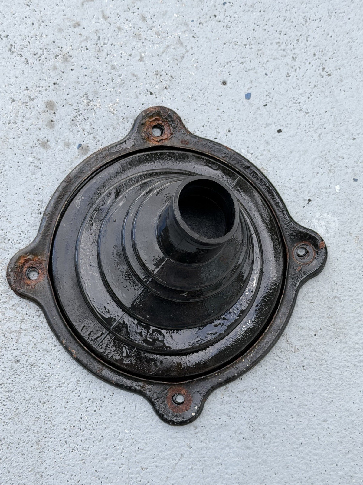1995-1998 Nissan 240sx Rubber Shift Boot S14 Shifter 1995-1998 Nissan 240sx Rubber Shift Boot S14 Shifter