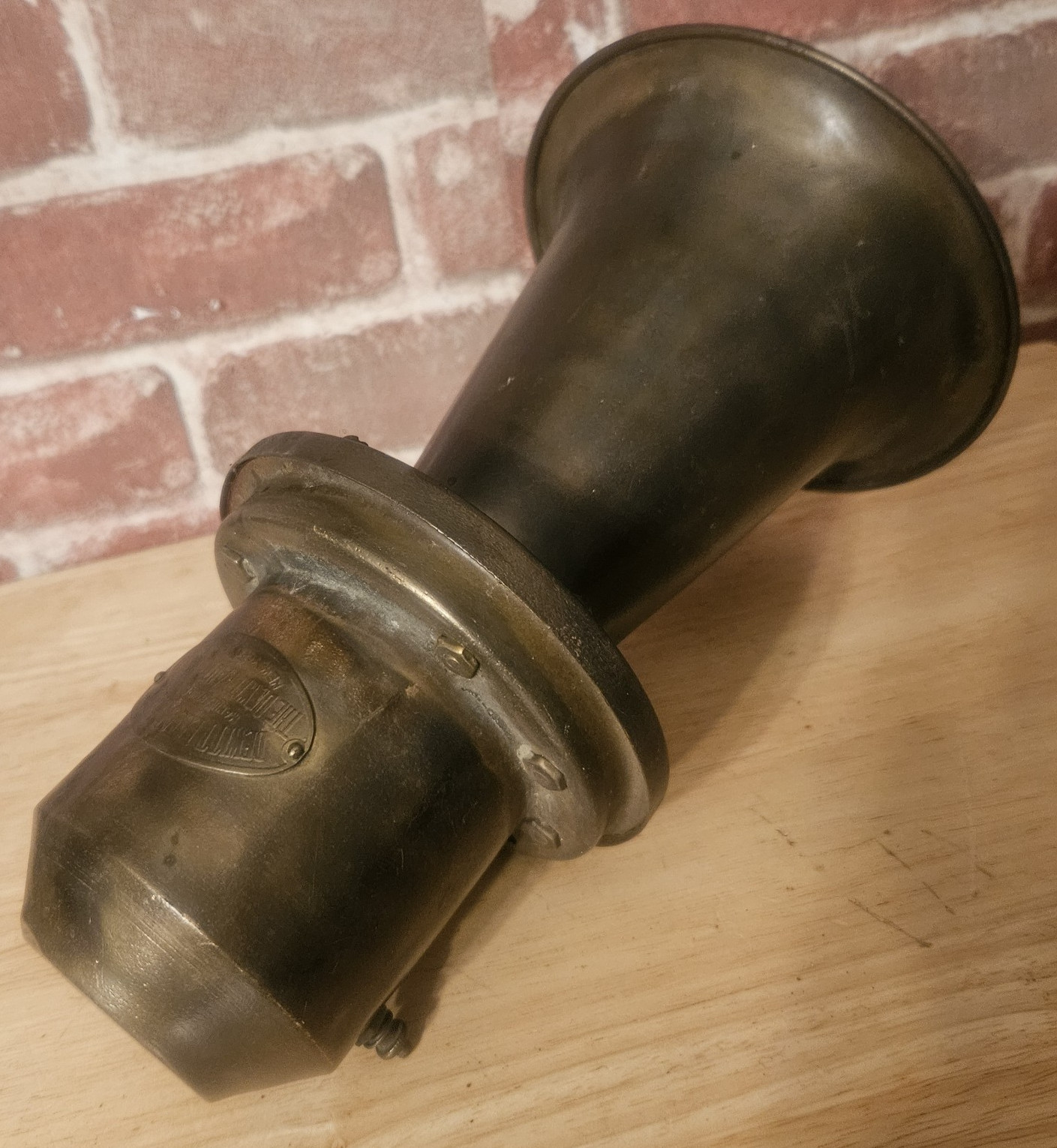 VINTAGE THE DEWITT AUTO  HORN CO. ELECTRIC BRASS CAR HORN