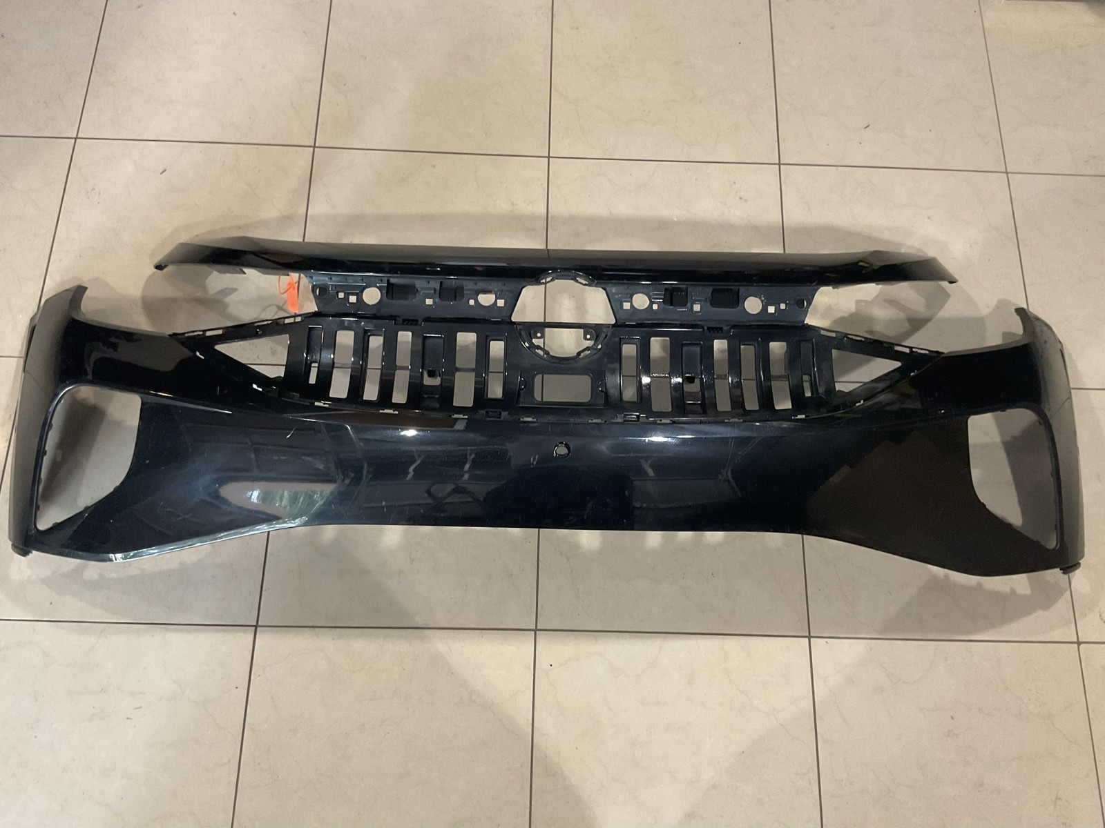 Front Bumper Volkswagen ID4 Black 2021- 2025 11k+807+221 OEM Front Bumper Volkswagen ID4 Black 2021- 2025 11k+807+221 OEM