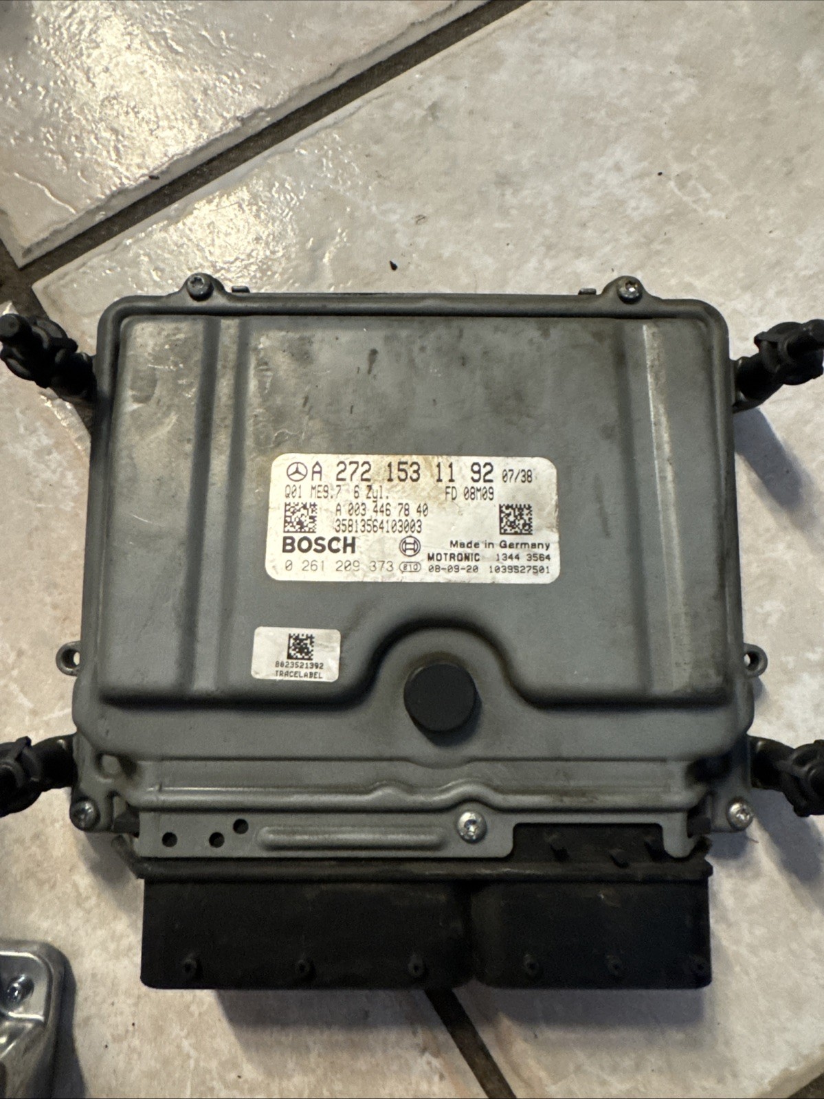 06-10 Mercedes E350 CLK350 C350 ECM ECU Engine Control Unit A 272 153 11 92(R-56 06-10 Mercedes E350 CLK350 C350 ECM ECU Engine Control Unit A 272 153 11 92(R-56
