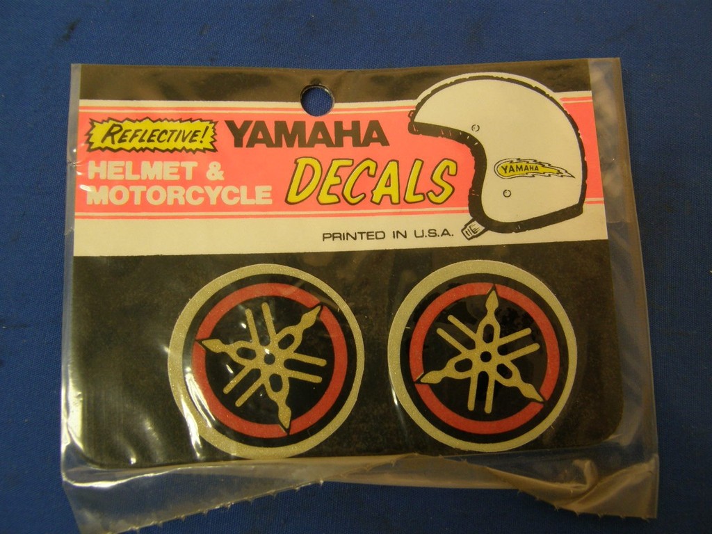 2 New Reflective Yamaha Emblem Decals A348