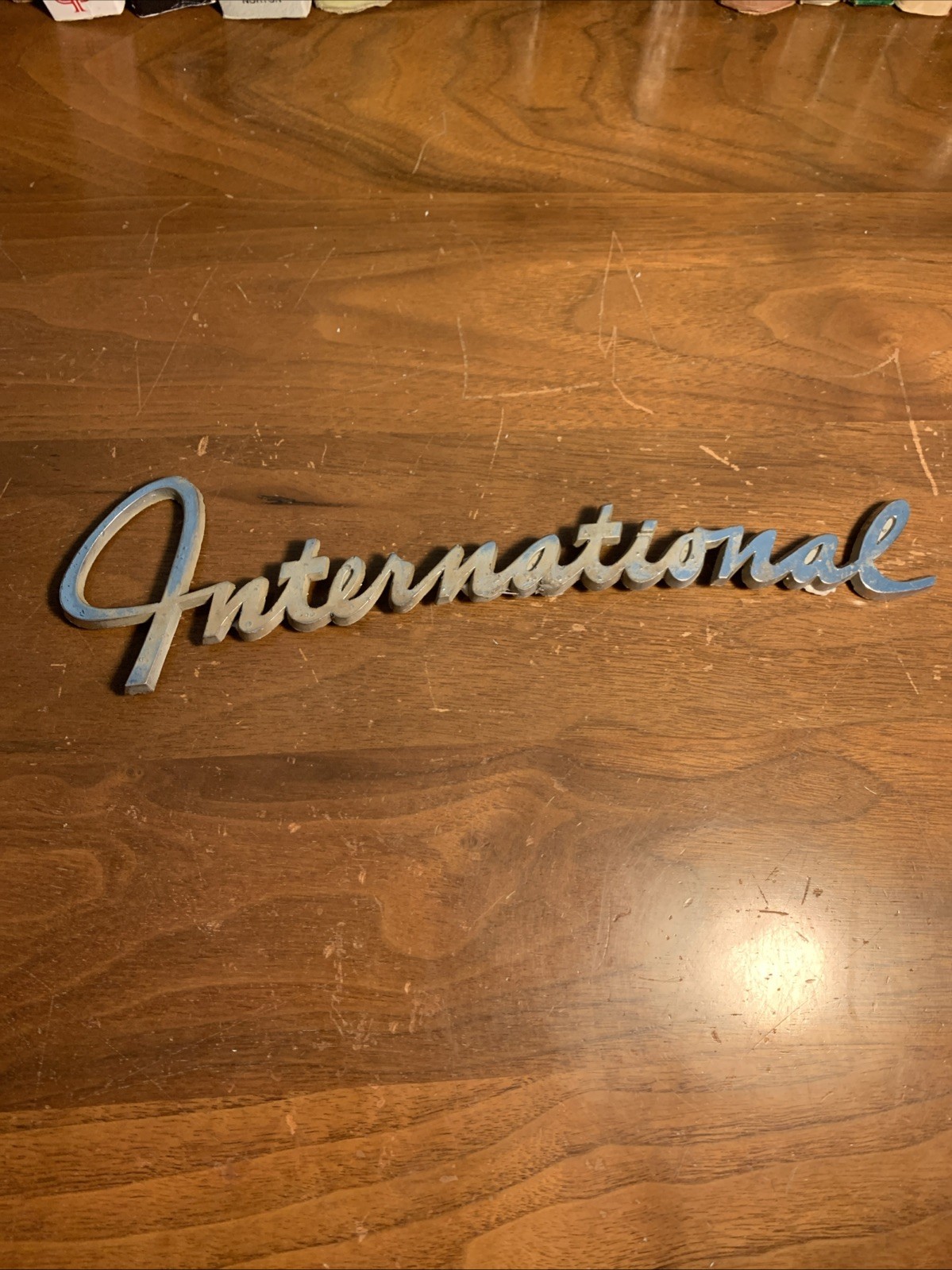 VINTAGE INTERNATIONAL TRUCK 1960s EMBLEM OEM VINTAGE INTERNATIONAL TRUCK 1960s EMBLEM OEM