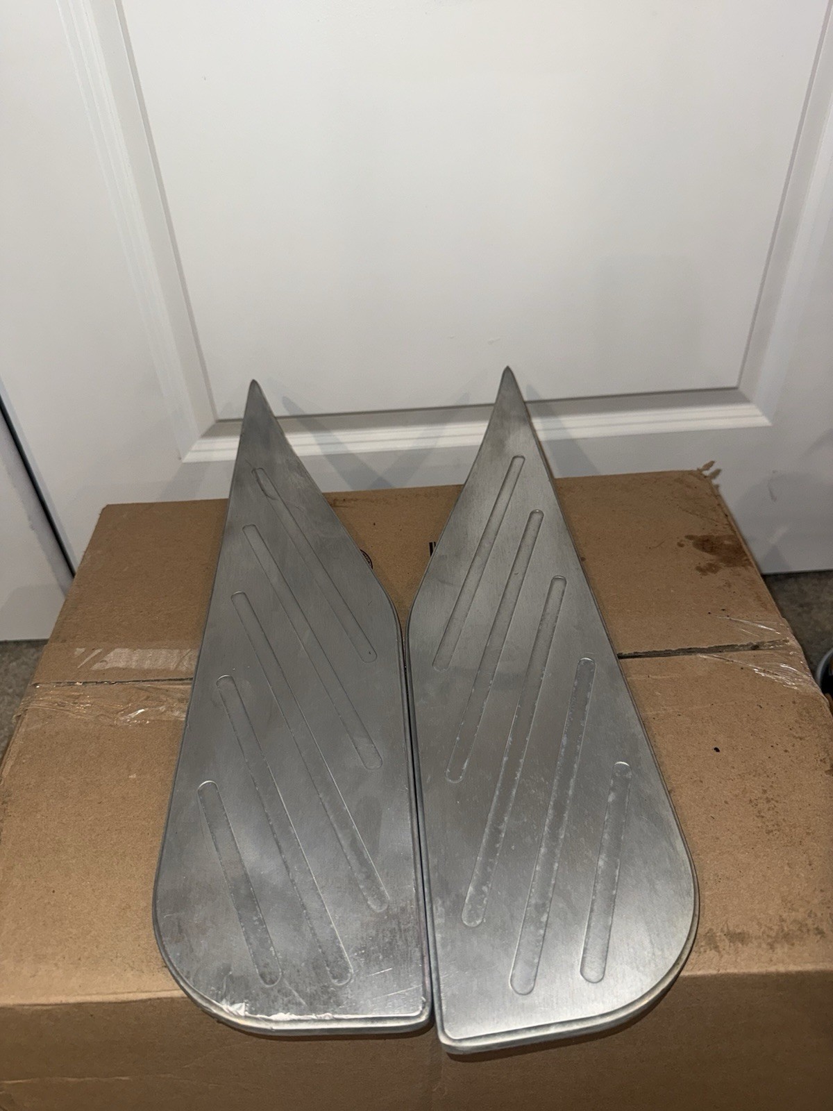 1988 - 1998 C/K Series Stepside Rear Billet Step Pads Pair ULTRA RARE 🔥 ✨