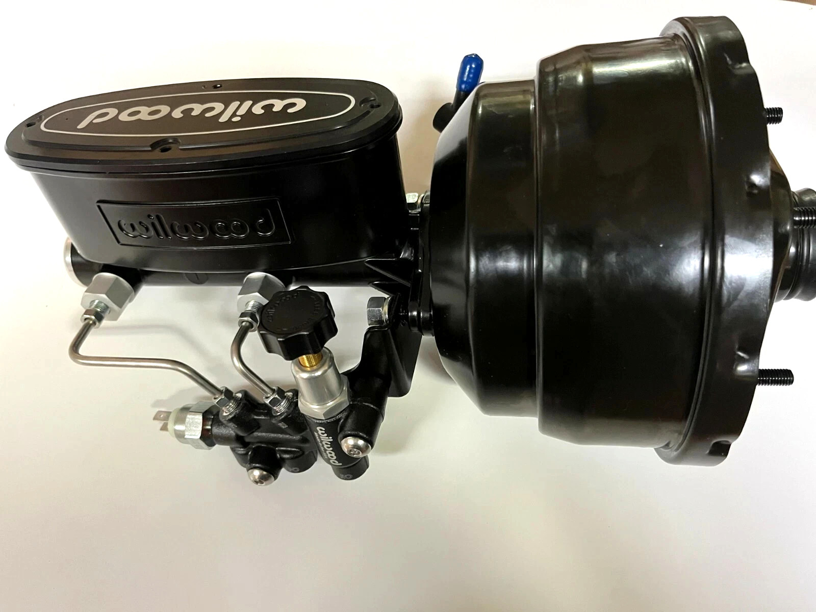 Wilwood 1973-87 Chevy GMC Truck 8” Brake Booster 1 1/8 Master Cylinder C10 K10 Wilwood 1973-87 Chevy GMC Truck 8” Brake Booster 1 1/8 Master Cylinder C10 K10