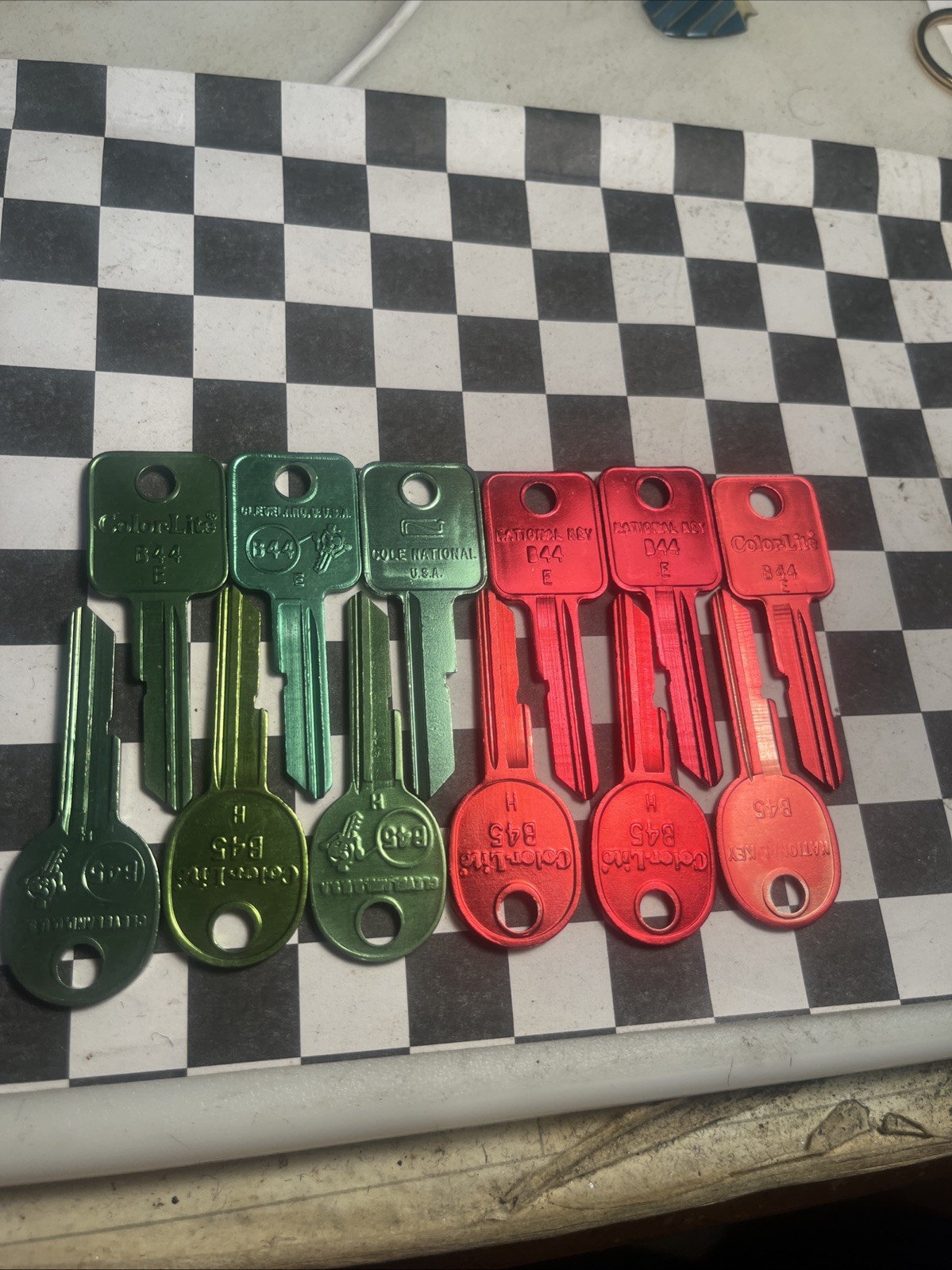 GM NOS Original Dealer Stock Key Chevy Olds Pontiac Cadillac 1969 1973 1977 1981