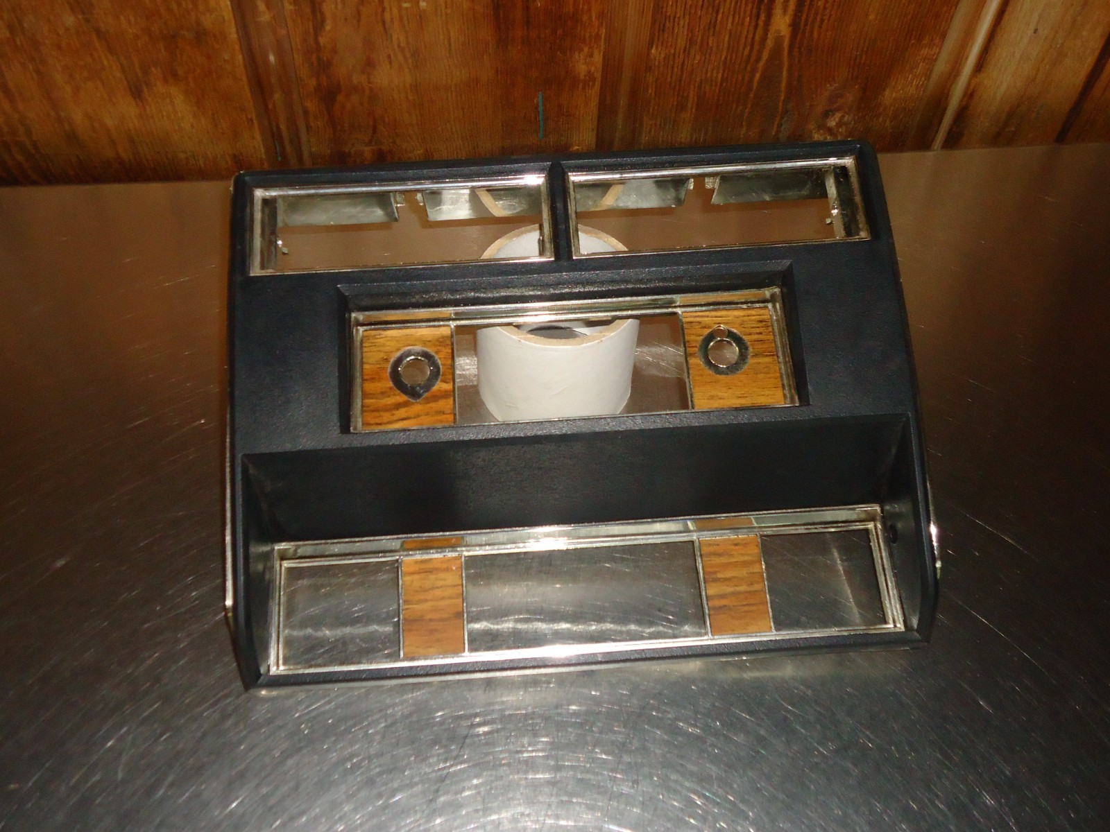 New NOS GM Dash Radio Trim Bezel 1619924 1980-1988 Cadillac Fleetwood Brougham New NOS GM Dash Radio Trim Bezel 1619924 1980-1988 Cadillac Fleetwood Brougham