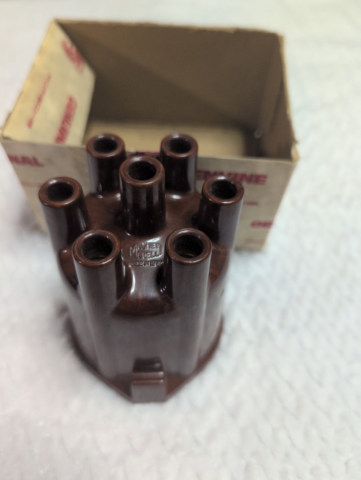 Porsche 911/914-6 Distributor cap for Marelli Distributors ORIGINAL Porsche 911/914-6 Distributor cap for Marelli Distributors ORIGINAL