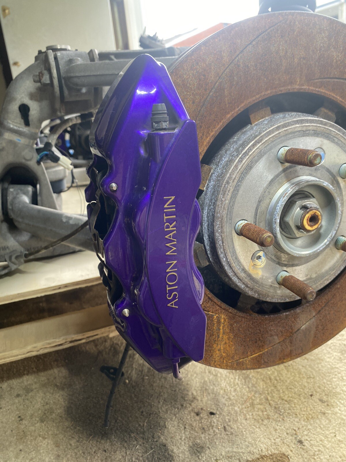 Rear Aston Martin Rapide Brake Calipers, Exotic Purple Color (CALIPERS ONLY) Rear Aston Martin Rapide Brake Calipers, Exotic Purple Color (CALIPERS ONLY)
