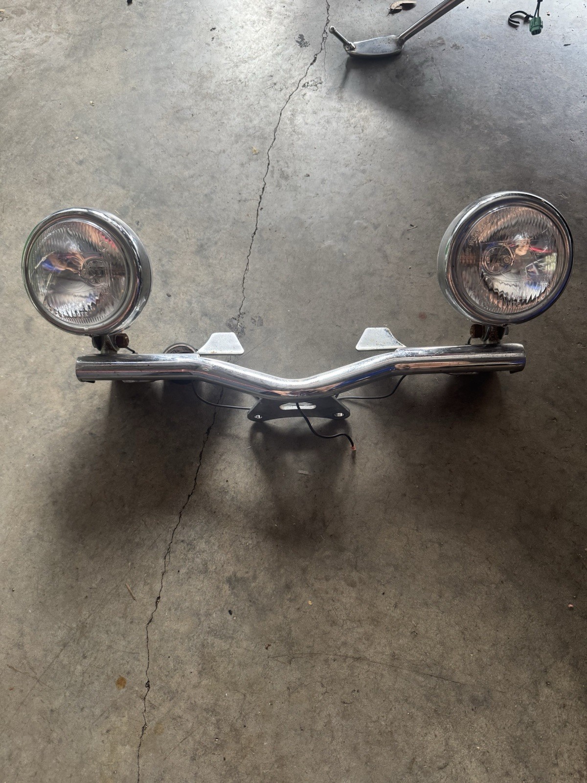 05-09 BOULEVARD C90 FRONT LIGHT RAIL BAR HEADLIGHTS TURN SIGNALS *CUT WIRES* 05-09 BOULEVARD C90 FRONT LIGHT RAIL BAR HEADLIGHTS TURN SIGNALS *CUT WIRES*