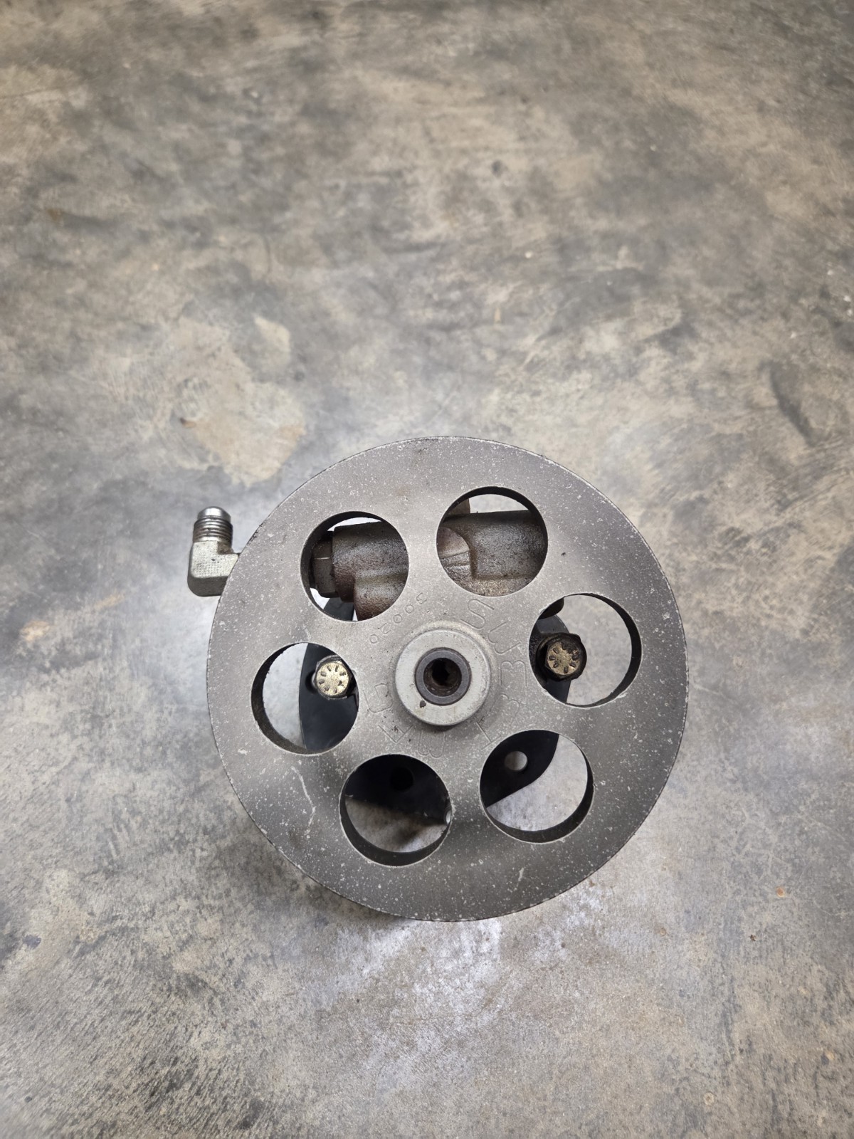 Sweet MFG Power Steering Pump 30020 with Bracket Sweet MFG Power Steering Pump 30020 with Bracket
