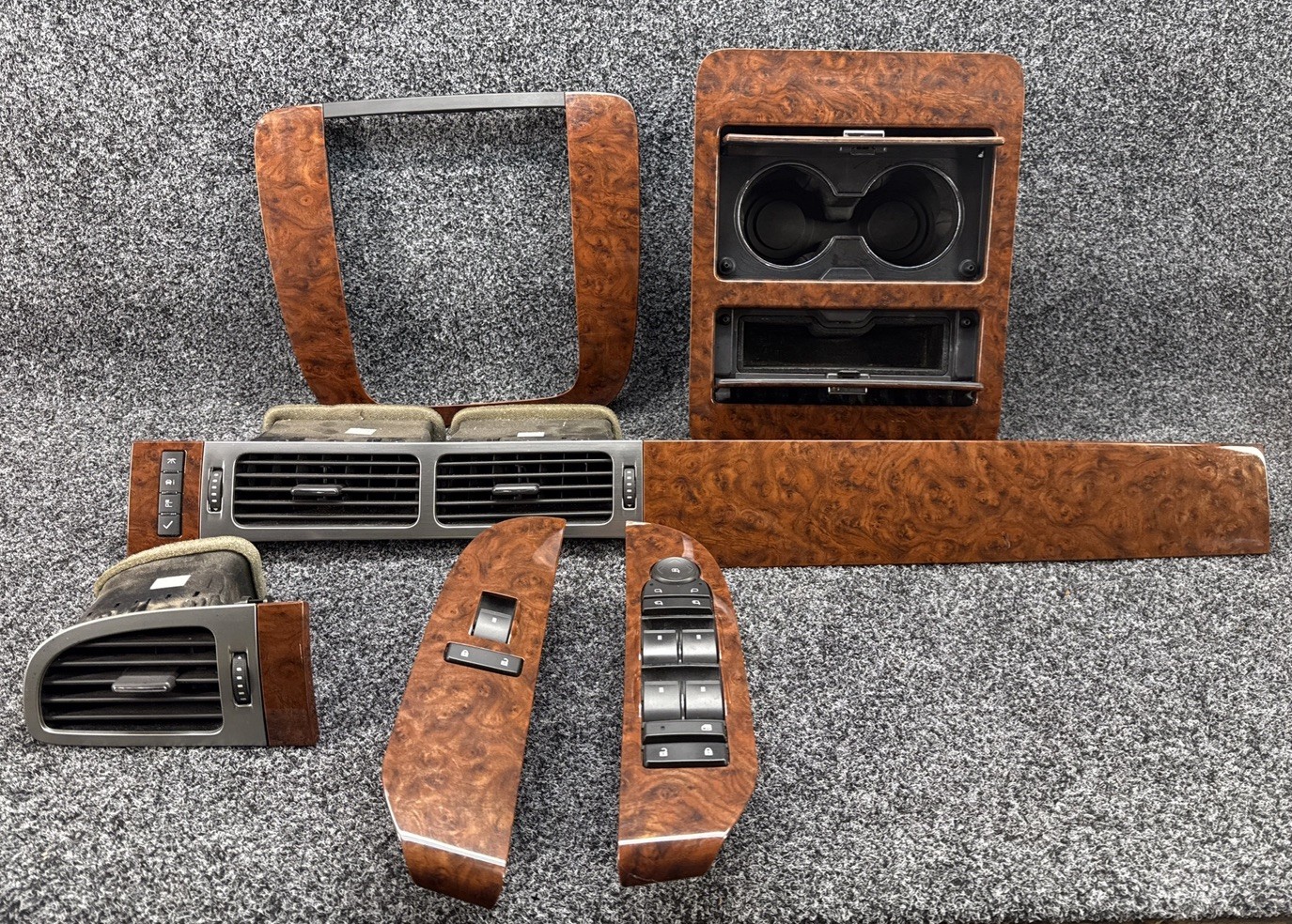 07 - 13 CHEVY TAHOE YUKON DASH VENT RADIO SET TRIM PLATE WOODGRAIN OEM 07 - 13 CHEVY TAHOE YUKON DASH VENT RADIO SET TRIM PLATE WOODGRAIN OEM