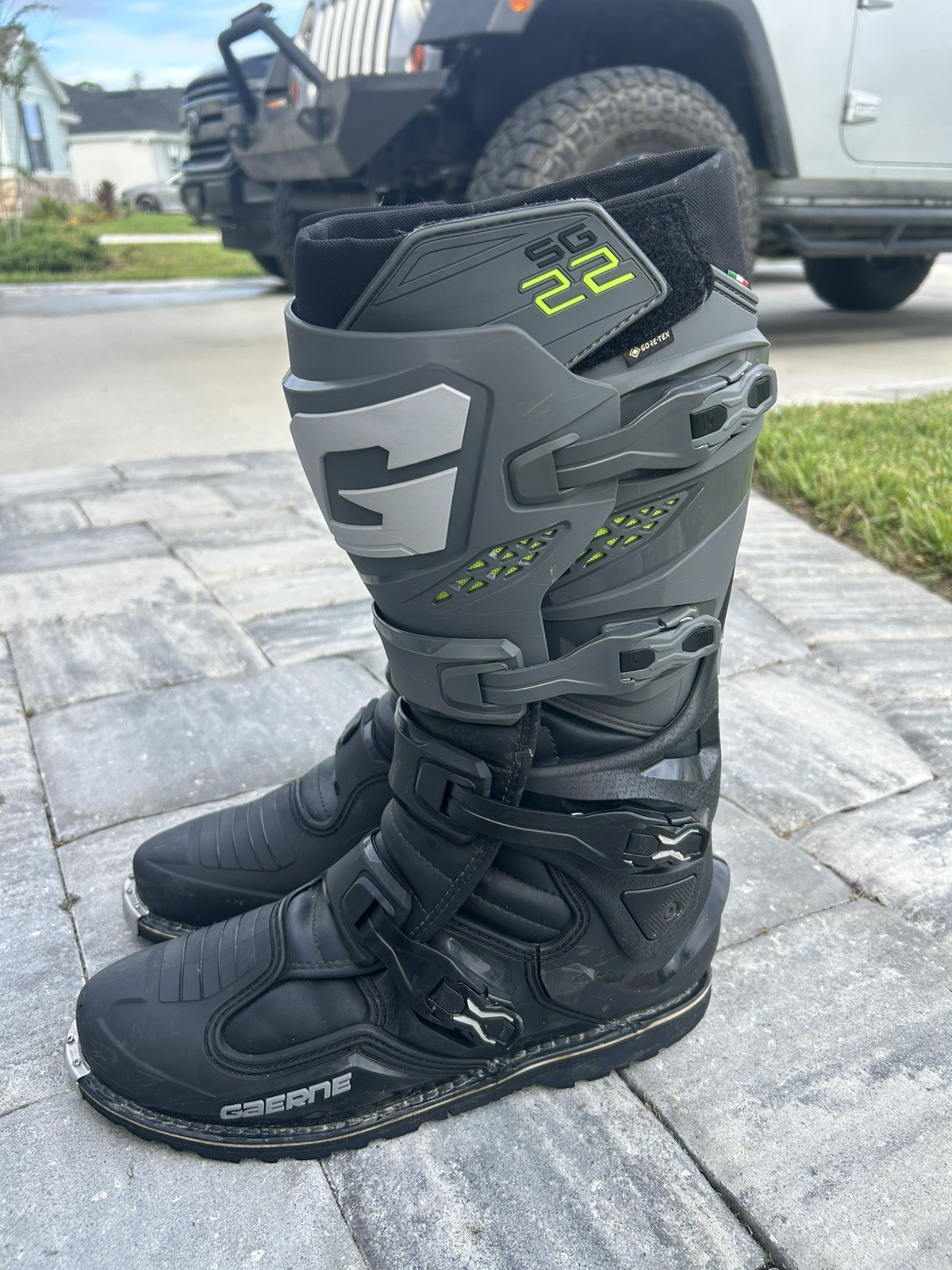 Gaerne Anthracite/Black SG-22 Gore-Tex Enduro Boots size 12 Gaerne Anthracite/Black SG-22 Gore-Tex Enduro Boots size 12