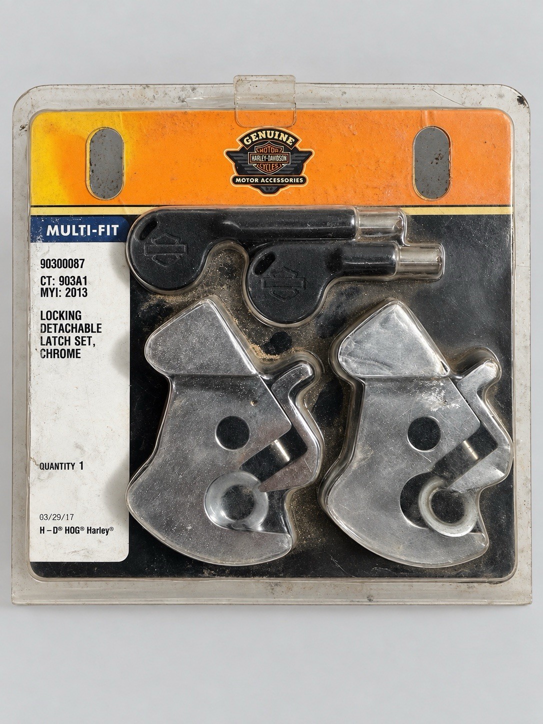 Genuine Harley-Davidson 90300087 Locking Detachable Latch Set Chrome w/ Keys