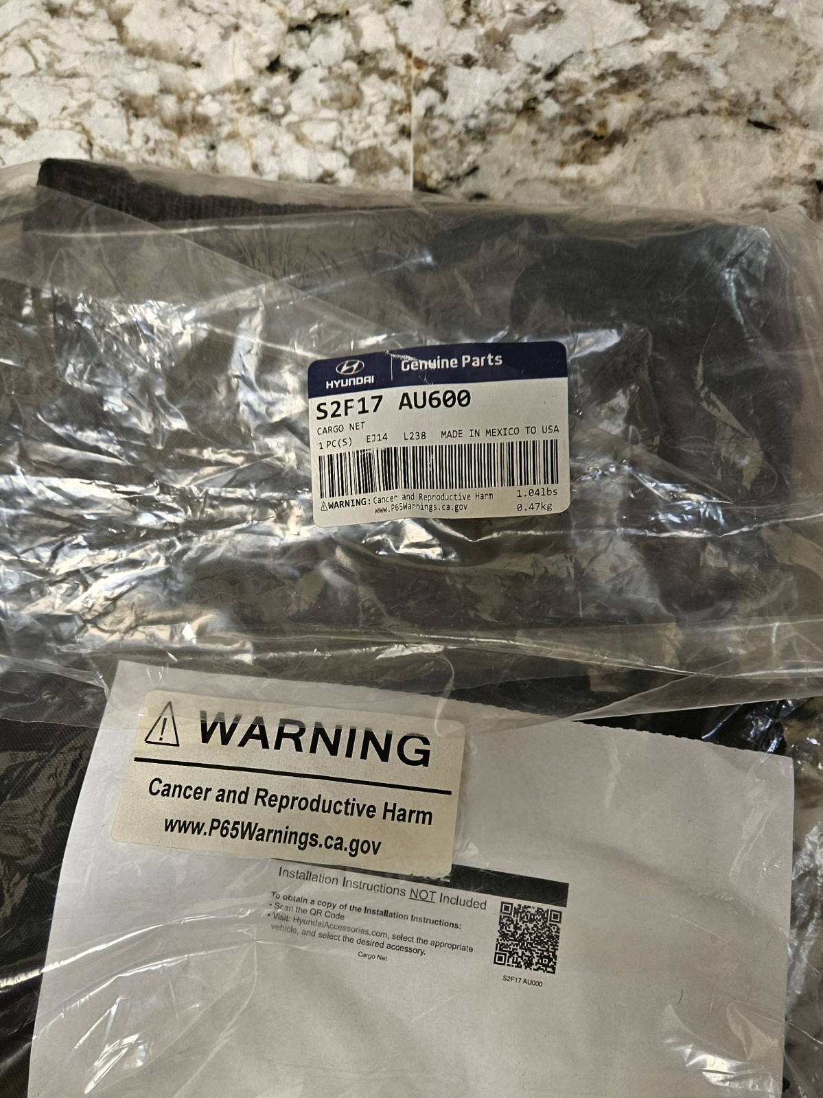 New Hyundai genuine 2019-2023 Hyundai Santa Fe Rear Cargo Net (S2F17-AU000) New Hyundai genuine 2019-2023 Hyundai Santa Fe Rear Cargo Net (S2F17-AU000)