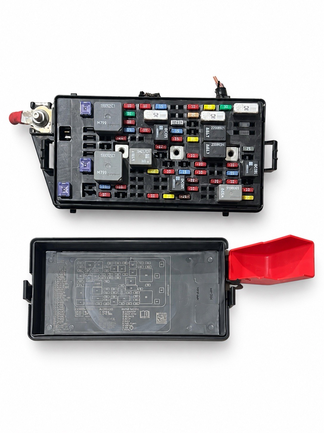 2008-2011 Buick Lucerne Cadillac DTS Rear Interior Fuse Box Relay 1367 0269 OEM 2008-2011 Buick Lucerne Cadillac DTS Rear Interior Fuse Box Relay 1367 0269 OEM