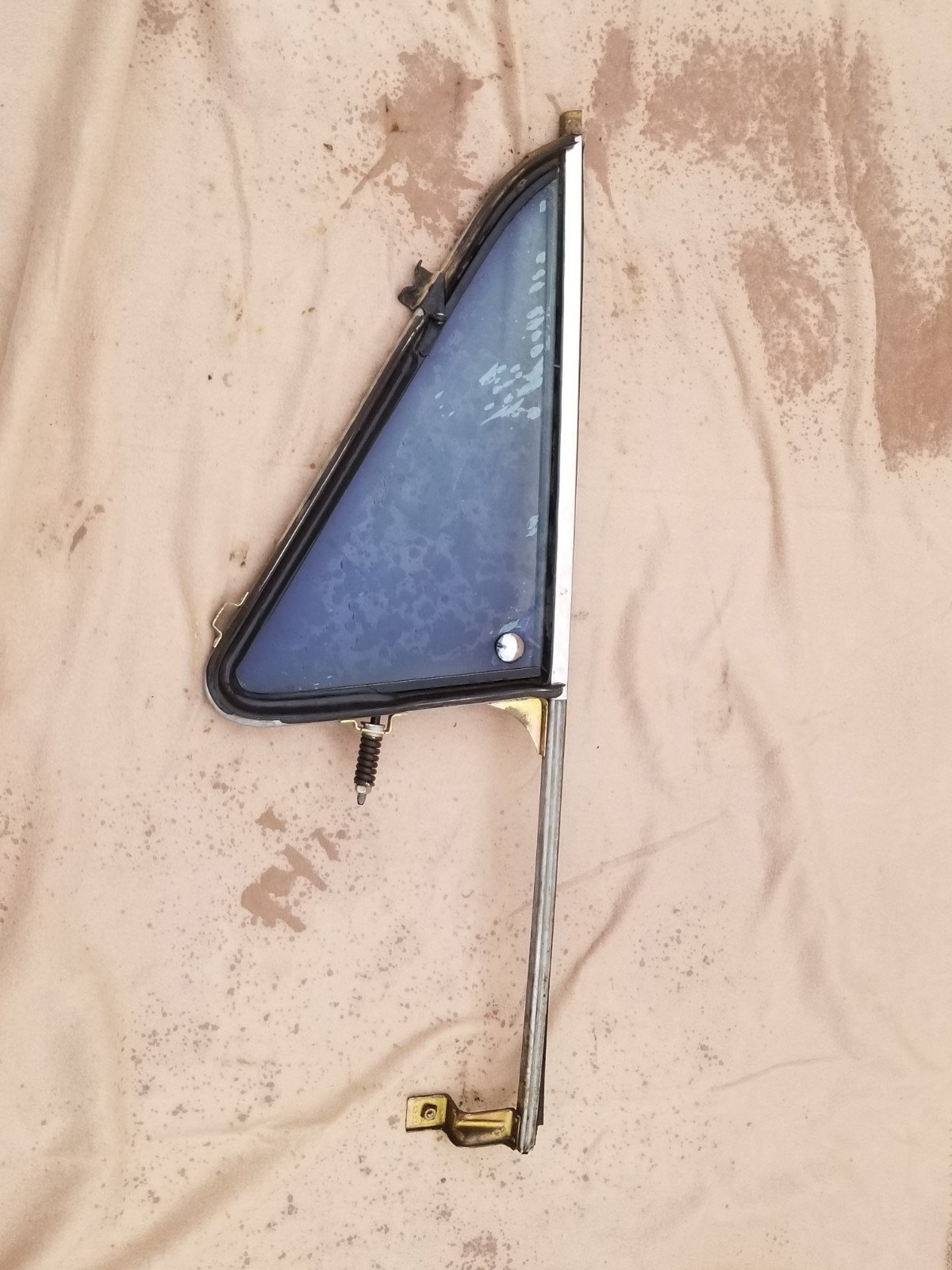 1980 - 1995 Chevrolet GMC VAN Left Vent Window * Thank You * 1980 - 1995 Chevrolet GMC VAN Left Vent Window * Thank You *