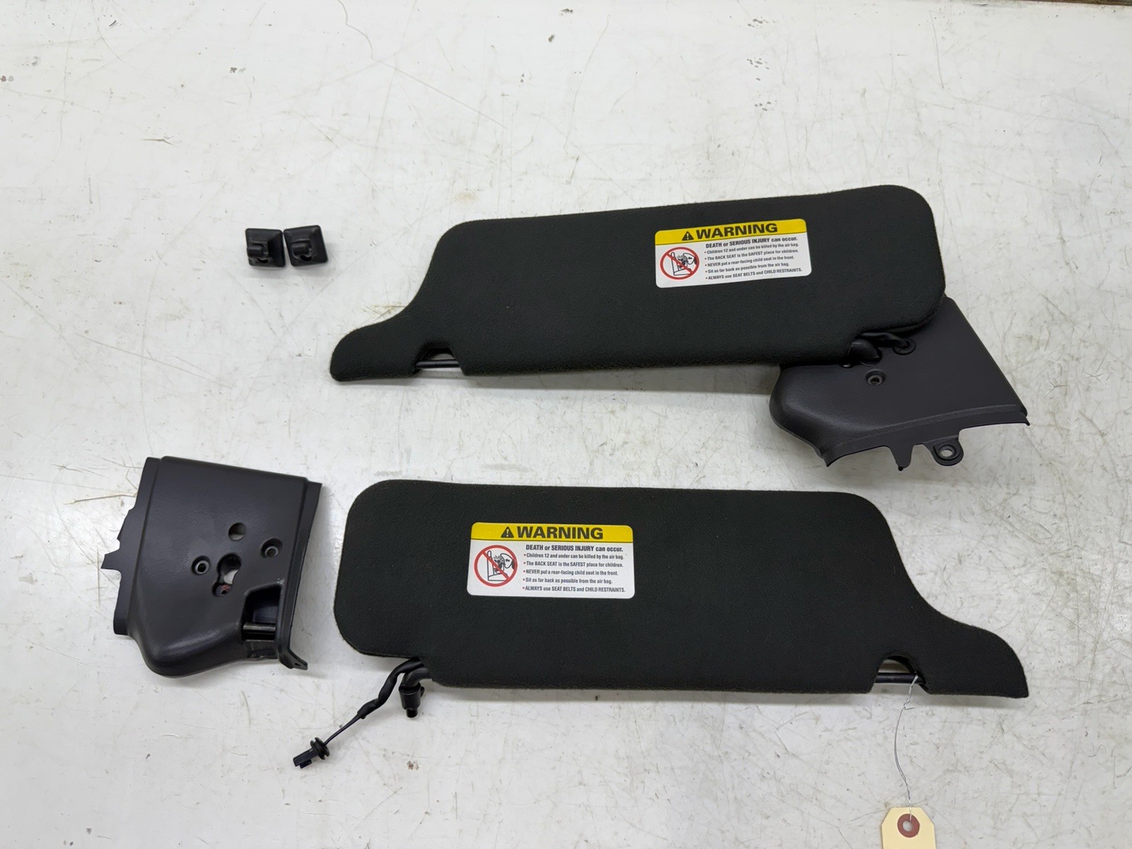 1999-2004 Ford Mustang OEM Convertible Sun Visors Set Of 2 1999-2004 Ford Mustang OEM Convertible Sun Visors Set Of 2
