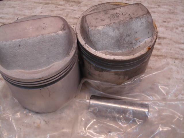 Vintage HARLEY IRONHEAD 1000cc SPORTSTER RPL PAIR .020 PISTONS STD COMP W/RINGS