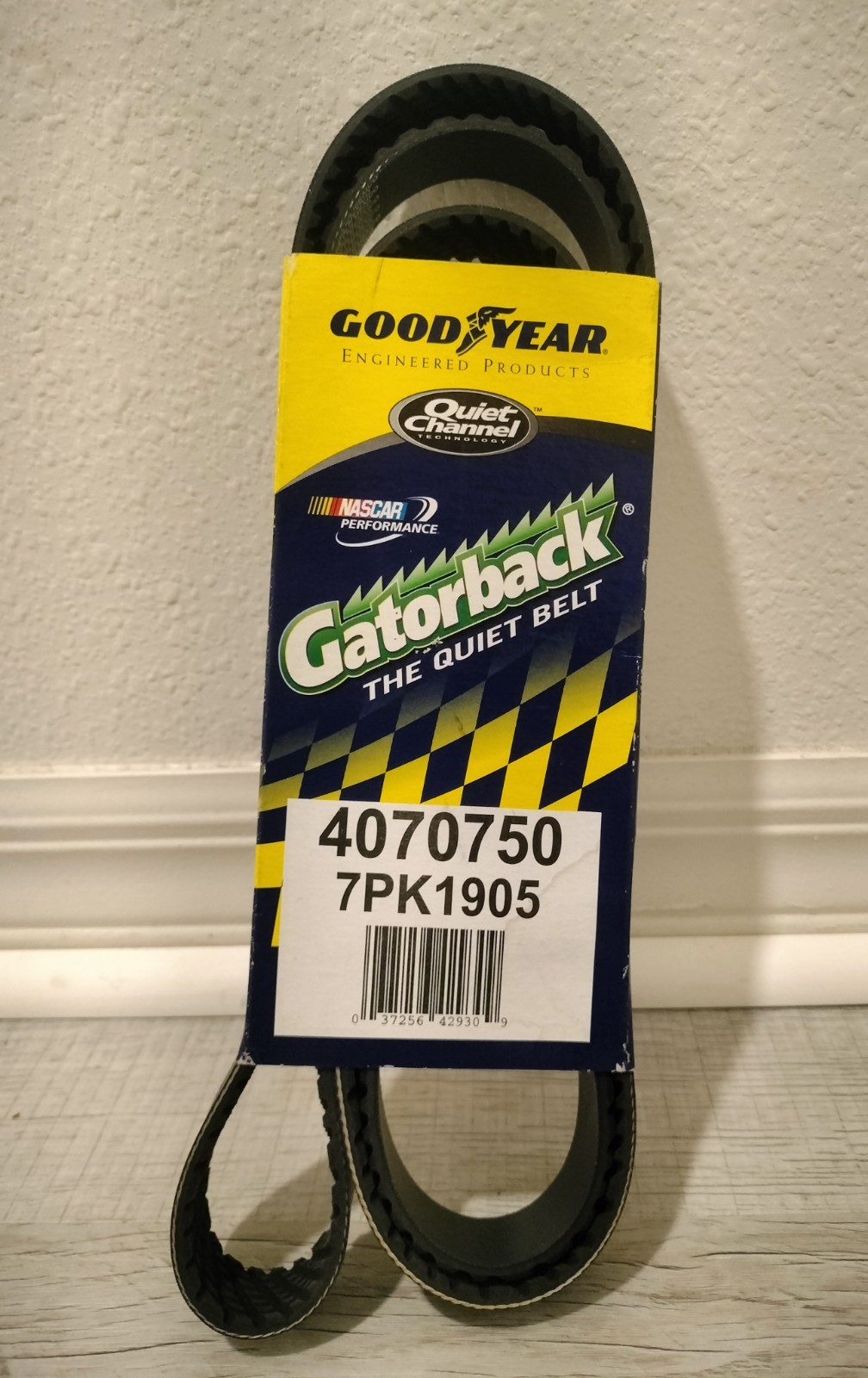 New Goodyear Gatorback Serpentine Belt 4070750 New Goodyear Gatorback Serpentine Belt 4070750