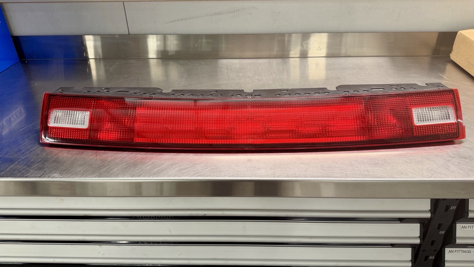 Porsche 993 Center Tail Light Assembly Euro Spec USA COMPATIBLE Porsche 993 Center Tail Light Assembly Euro Spec USA COMPATIBLE