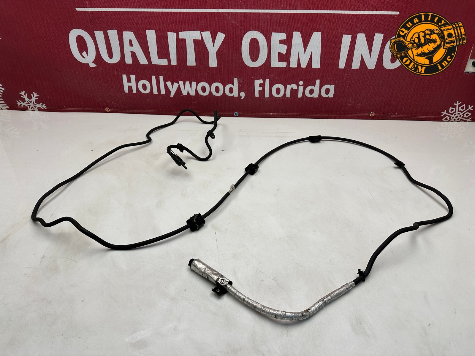 2014-2016 MERCEDES E250 2.1 DIESEL ADBLUE ADDITIVE HOSE LINE A2124706564 OEM 42k
