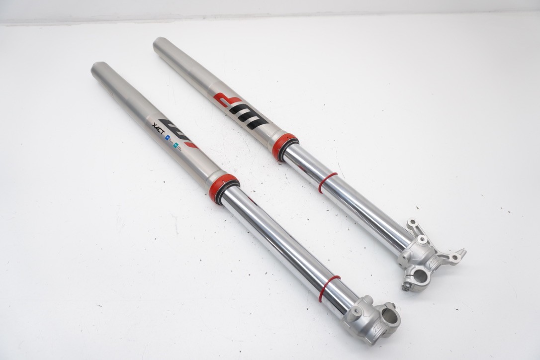 2023 KTM 350 XC-F Front Forks OEM WP XACT Suspension Air Fork Set 250 350 450 #3 2023 KTM 350 XC-F Front Forks OEM WP XACT Suspension Air Fork Set 250 350 450 #3