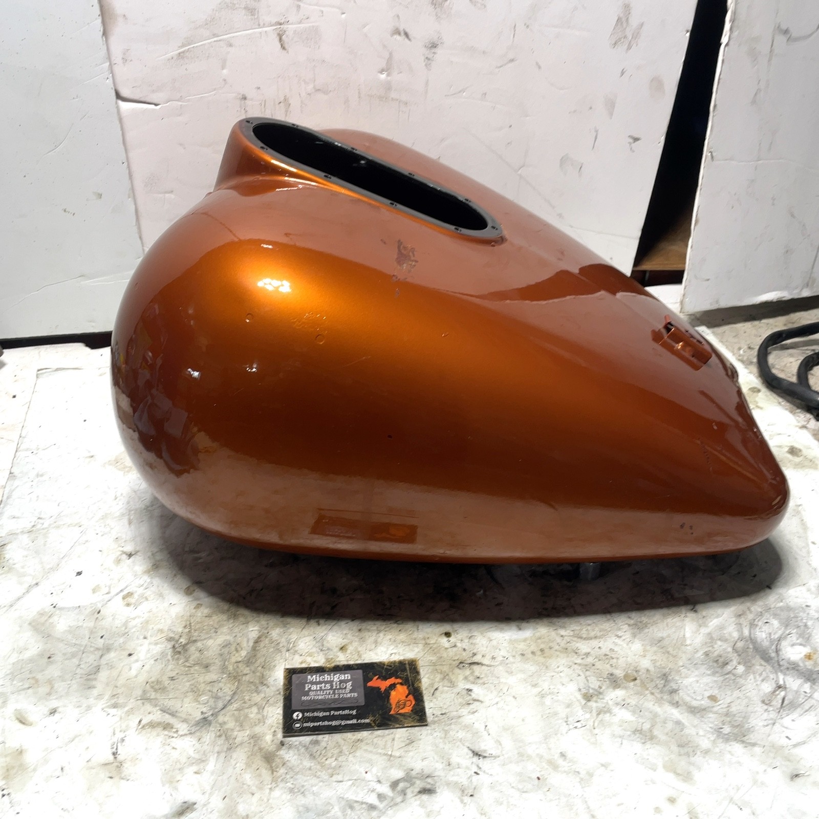 03-07 Harley-Davidson Electra Glide OEM Gas Tank Fuel Petrol Reservoir SM Dents
