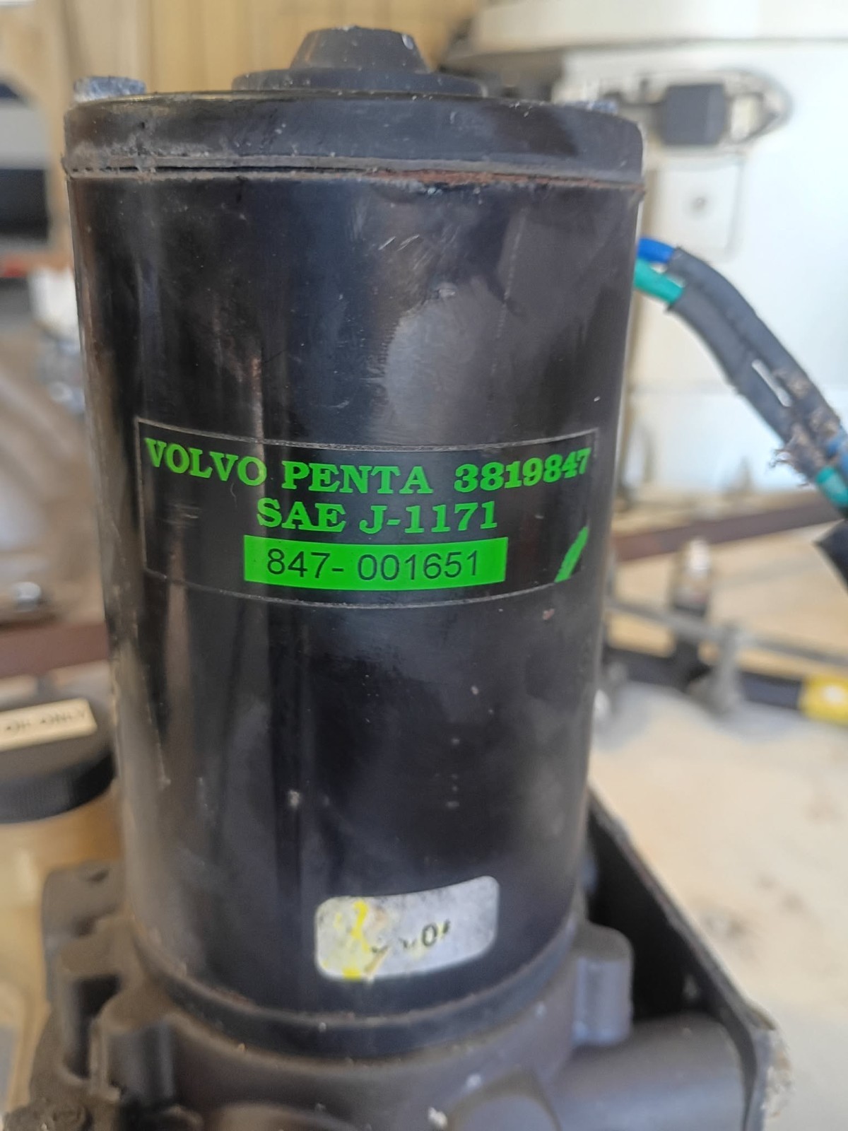 Volvo Penta SX DP Power Trim Tilt Pump Motor Reservoir 3819847 SAE J-1171 12V