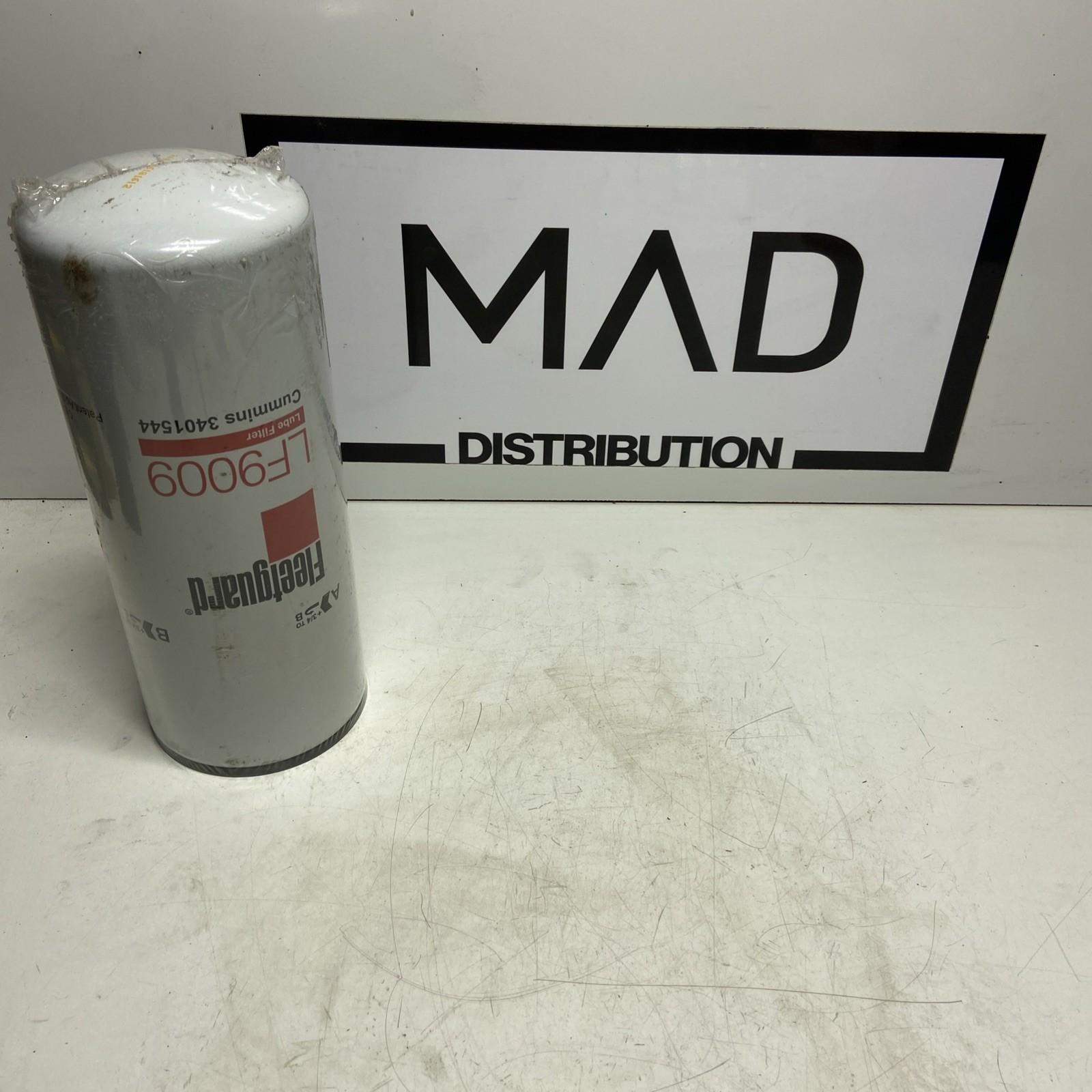 Genuine Fleetguard LF9009 Lube Spin-On Filter for Cummins 3401544 Genuine Fleetguard LF9009 Lube Spin-On Filter for Cummins 3401544