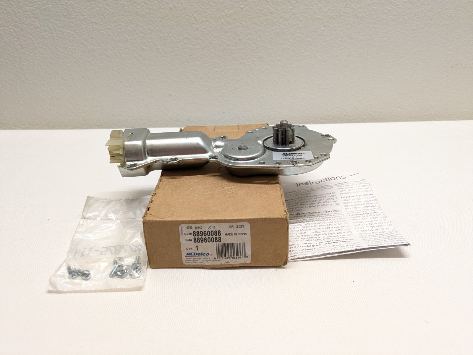 New Genuine ACDelco Window Motor Part #88960088 🚗🛻