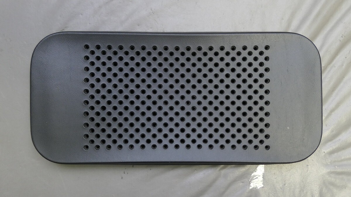 1970-75 Porsche 911 912 Dash Speaker Grill Grille - Very Nice