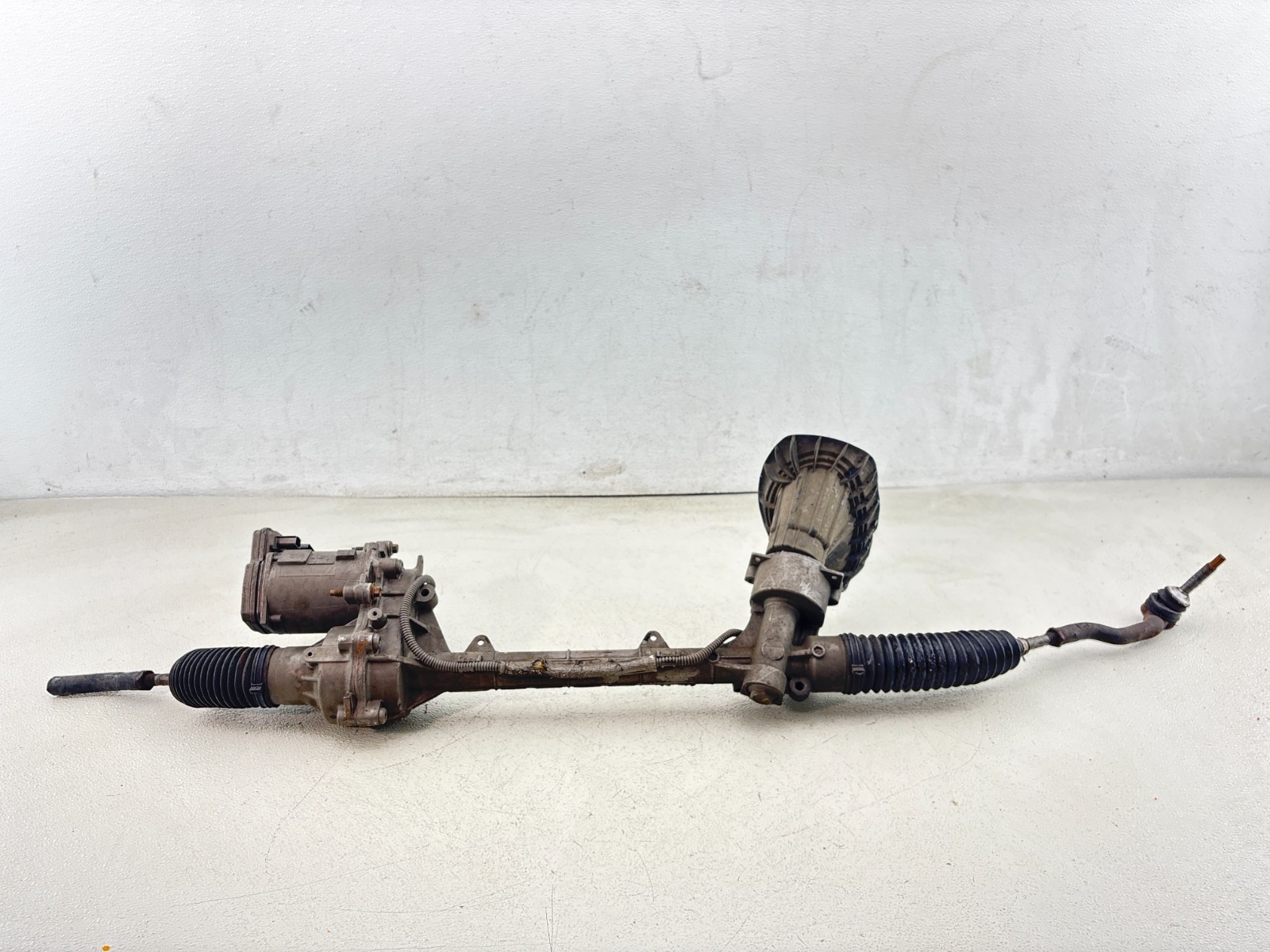 2013 -2020 Ford Fusion Electric Power Steering Rack and Pinion Assembly OEM 2013 -2020 Ford Fusion Electric Power Steering Rack and Pinion Assembly OEM