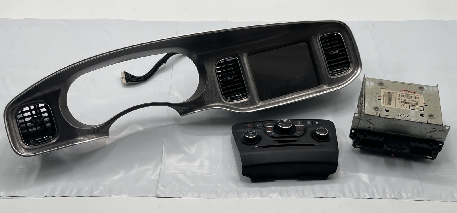 11-14 Dodge Charger Radio Bezel Navigation 8.4