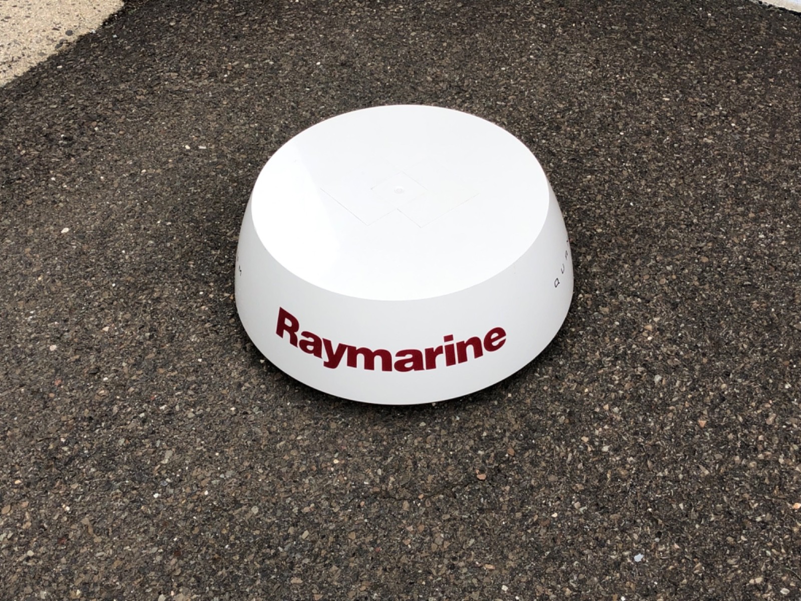 Raymarine Quantum 18″ White Radome E70344 Q24W PARTS Raymarine Quantum 18″ White Radome E70344 Q24W PARTS