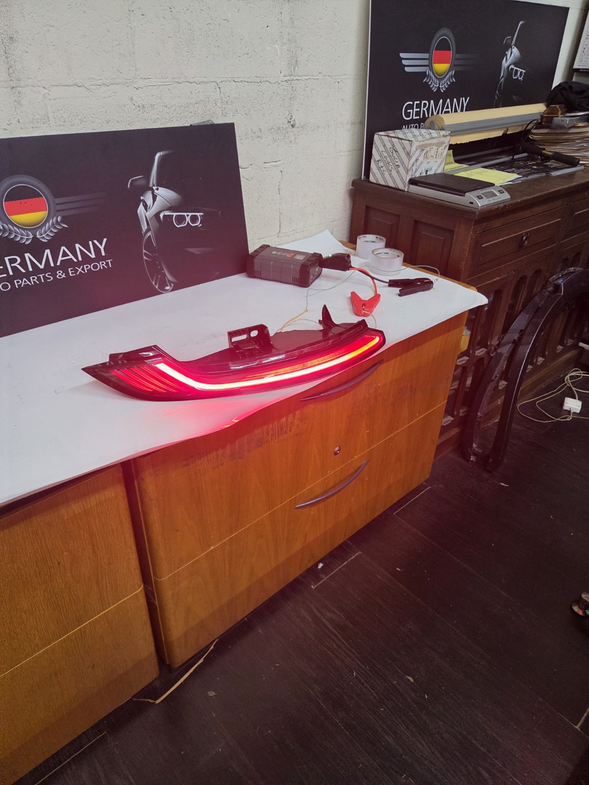 Porsche 911 Carrera 2020-2024 OEM Rear Left Tail Light Assembly 9P5945207C Porsche 911 Carrera 2020-2024 OEM Rear Left Tail Light Assembly 9P5945207C