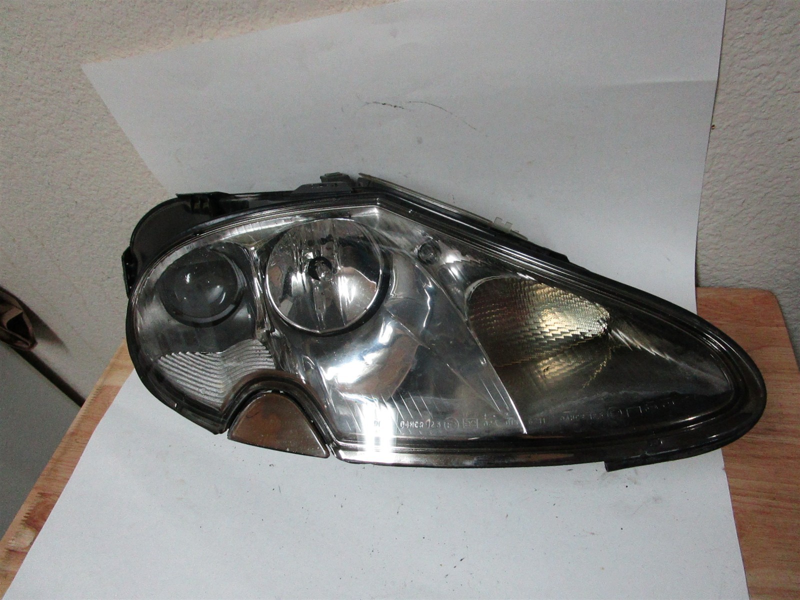 1997-2006 Jaguar XK XKR Headlight Lamp Assembly Right Passenger Side RH OEM