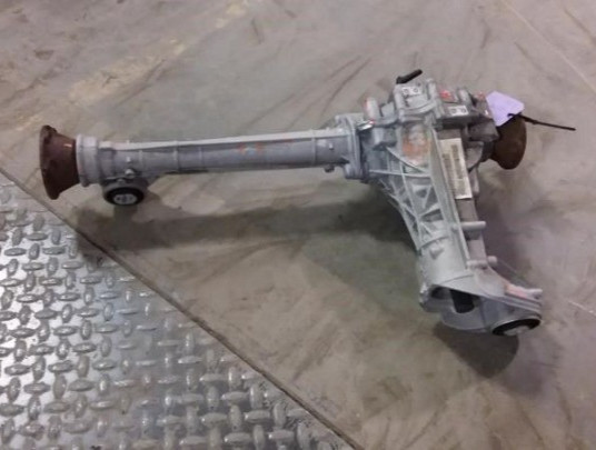 2011-2014 Volkswagen Touareg Front Axle Differential Carrier Assembly OEM