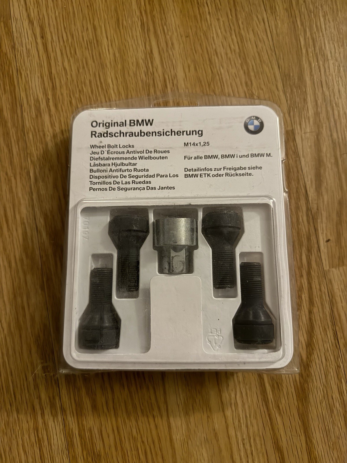 Wheel Lock-Stud Locks BMW OEM ACCESSORIES 36132453961 Wheel Lock-Stud Locks BMW OEM ACCESSORIES 36132453961