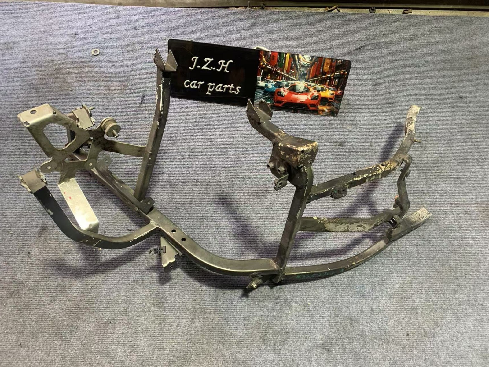 Used,For Ferrari FF Front Trellis headlights Front Left Fender Trellis 83243800 Used,For Ferrari FF Front Trellis headlights Front Left Fender Trellis 83243800