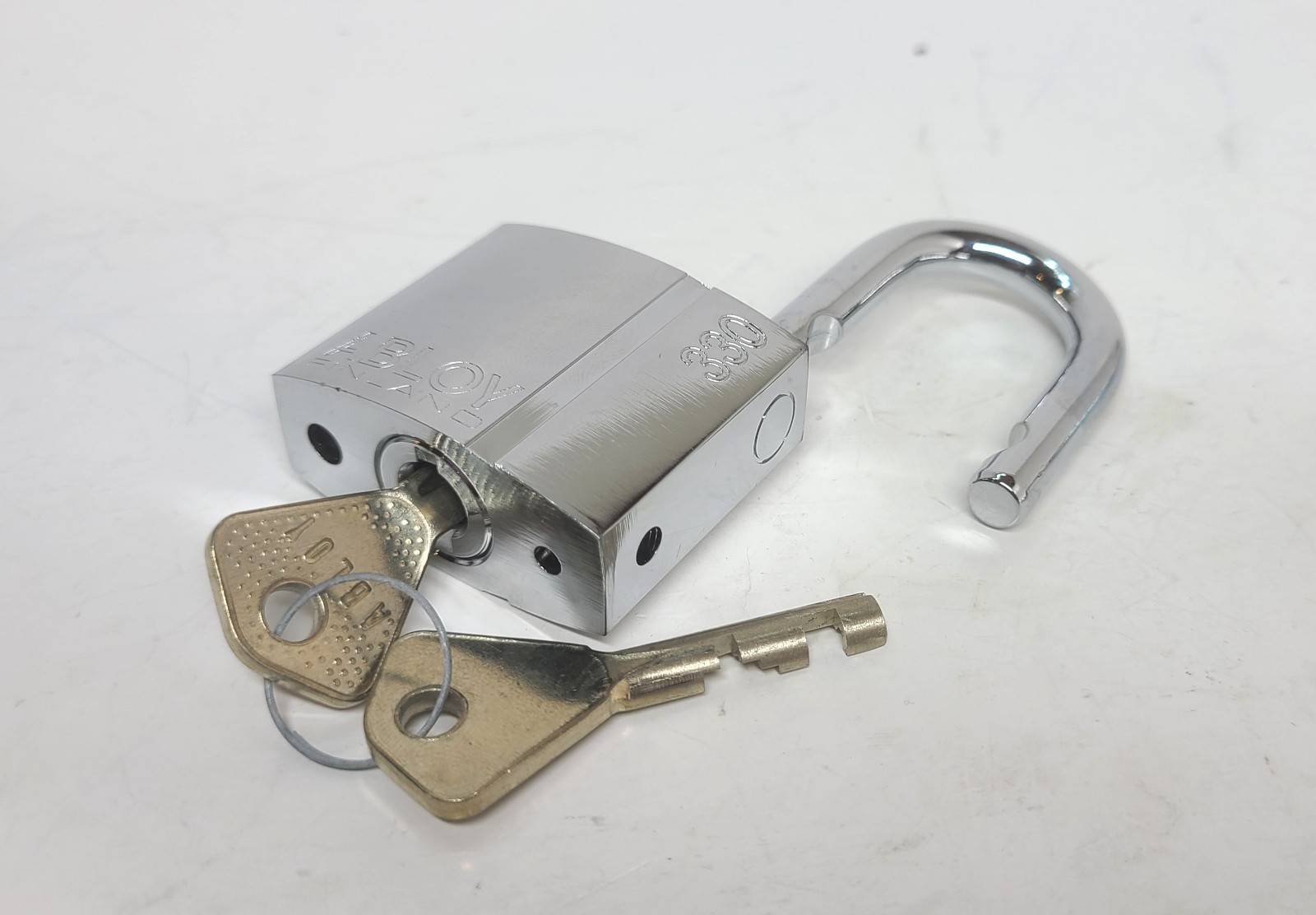 ABLOY PL330 Profile Padlock - HIGH SECURITY 8mm Lock for Bike, Gym Locker, gates ABLOY PL330 Profile Padlock - HIGH SECURITY 8mm Lock for Bike, Gym Locker, gates